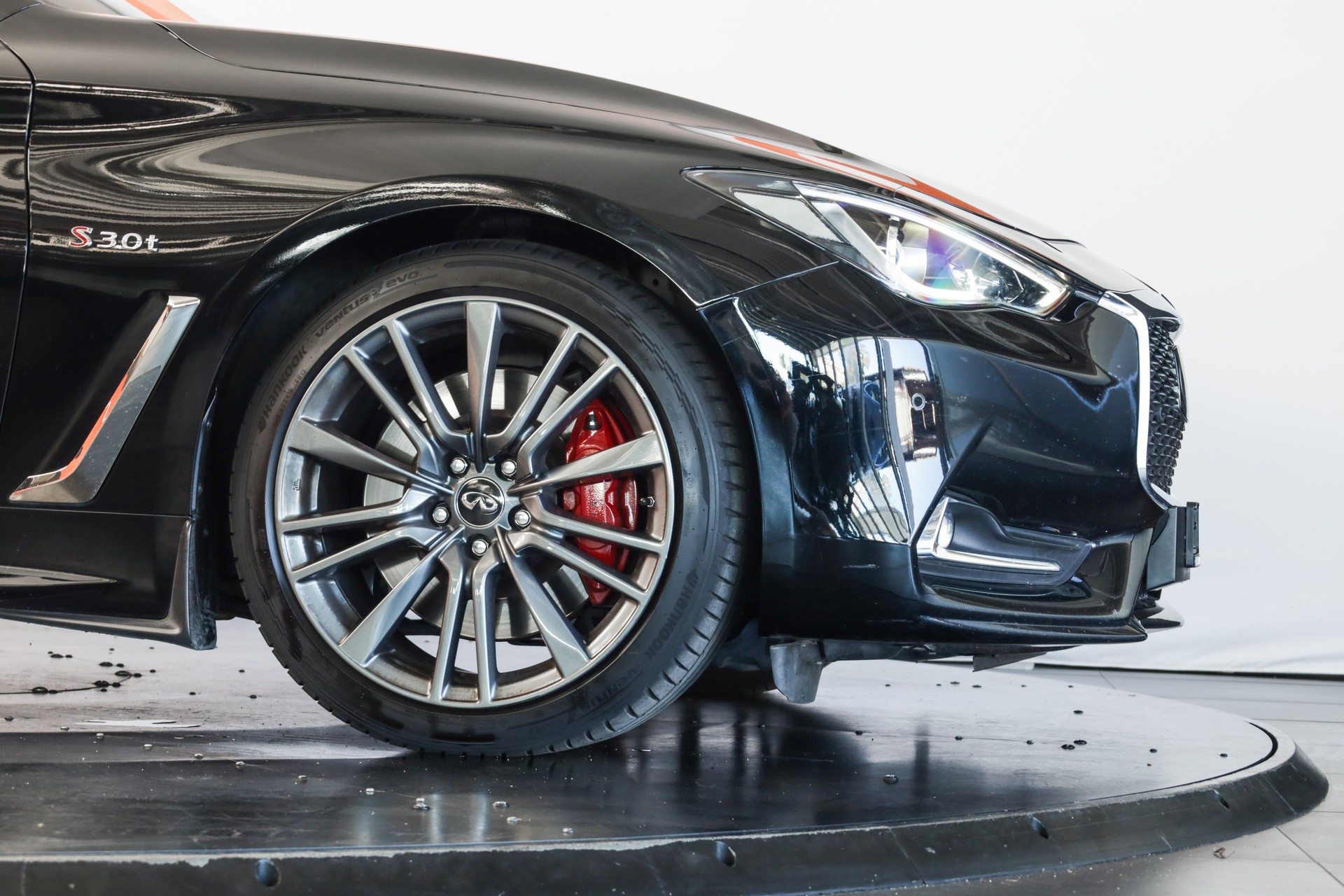INFINITI Q60 3.0t Coupé Sport AWD Automatic • Véhicule suisse-image-17