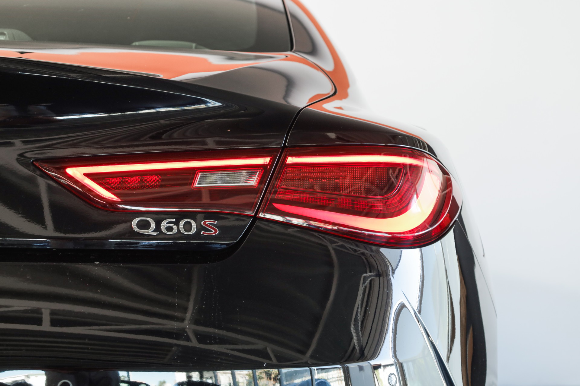 INFINITI Q60 3.0t Coupé Sport AWD Automatic • Véhicule suisse-image-6