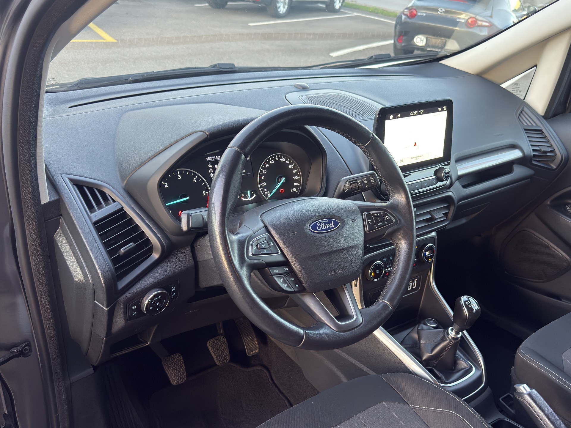FORD EcoSport 1.5 TDCi Business 4x4-image-8