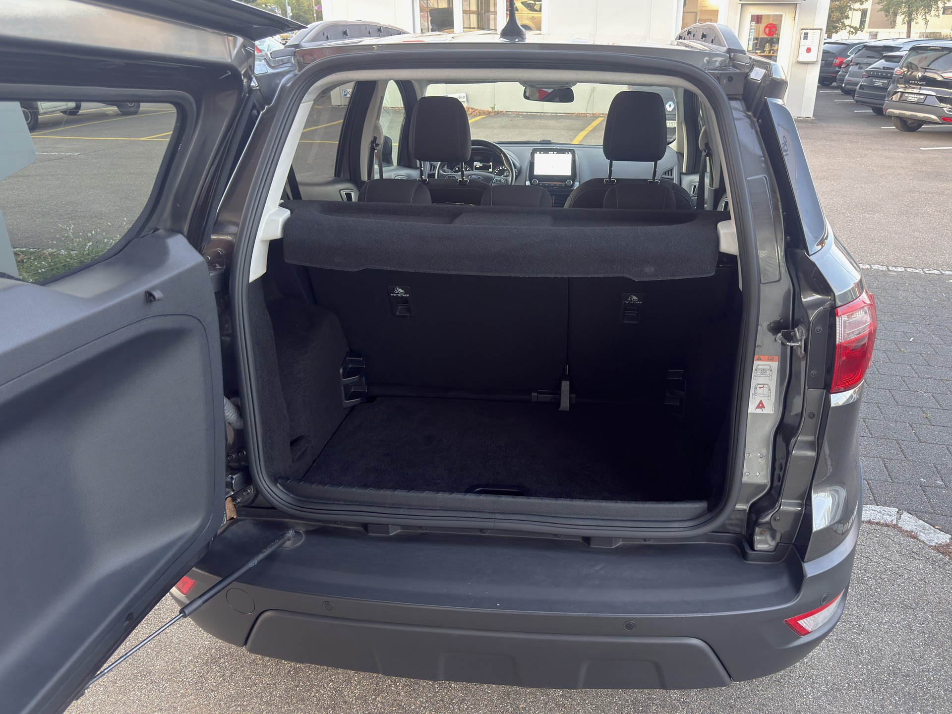 FORD EcoSport 1.5 TDCi Business 4x4-image-14