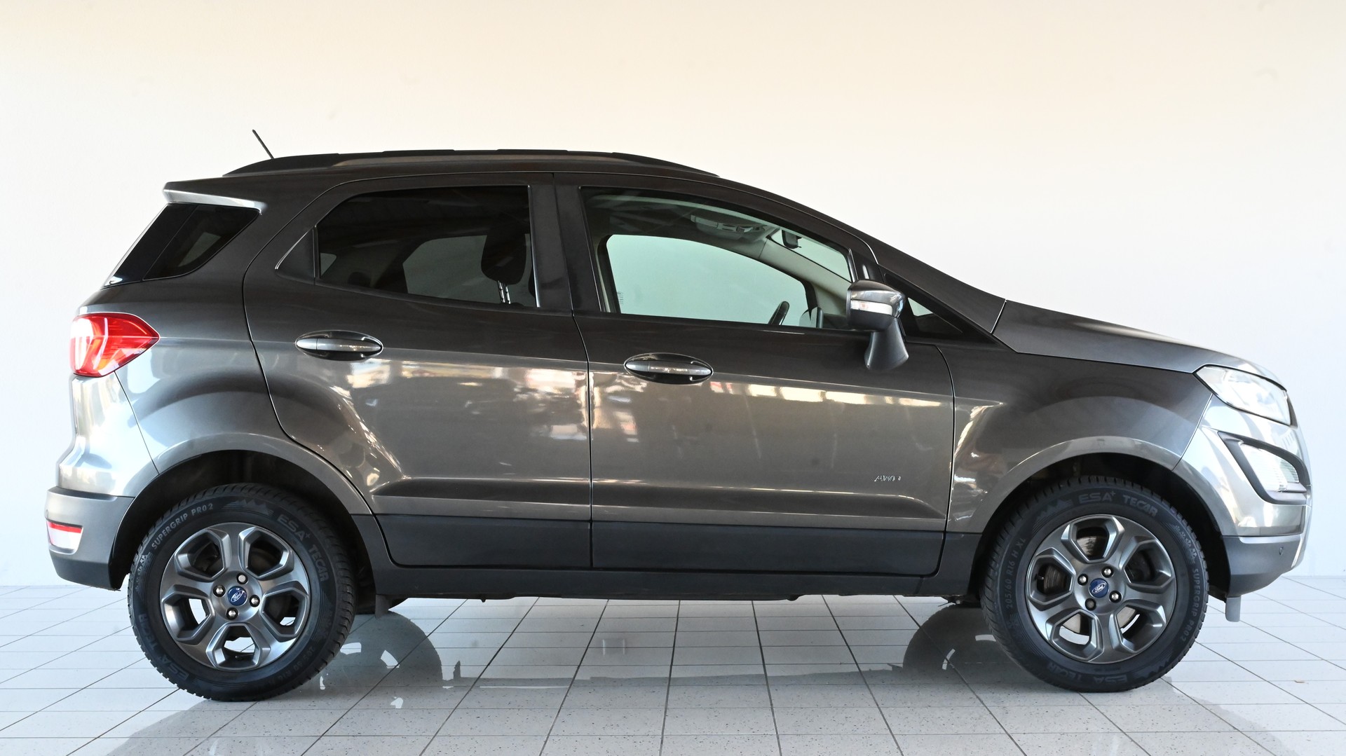 FORD EcoSport 1.5 TDCi Business 4x4-image-4