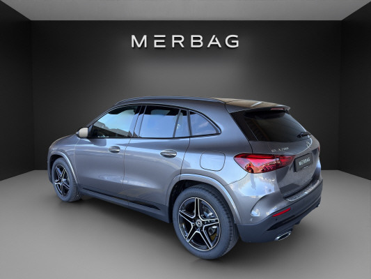 MERCEDES-BENZ GLA 200 Night Star 7G-D-image-2