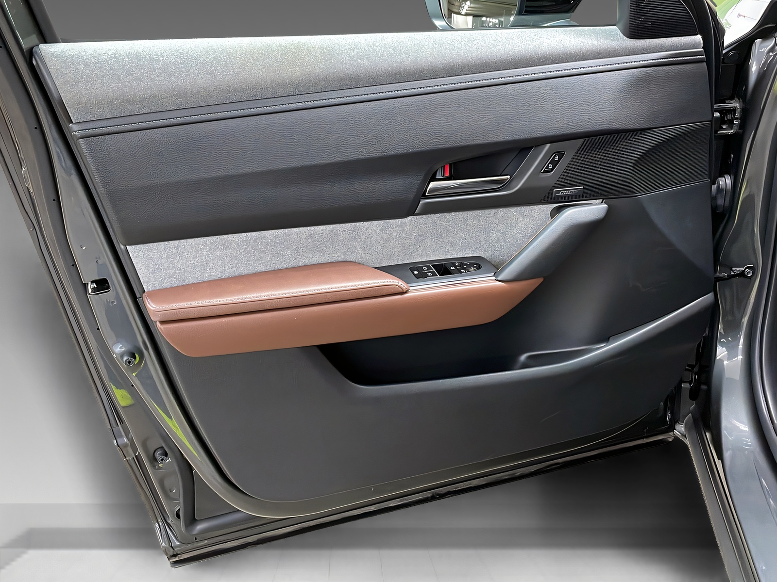 MAZDA MX-30 e-Skyactiv Revolution-image-10