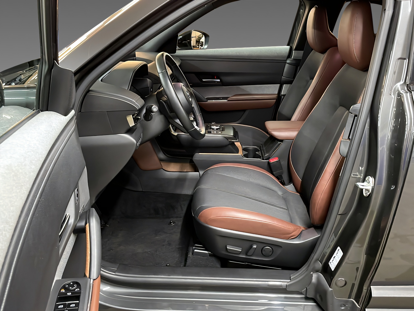MAZDA MX-30 e-Skyactiv Revolution-image-5