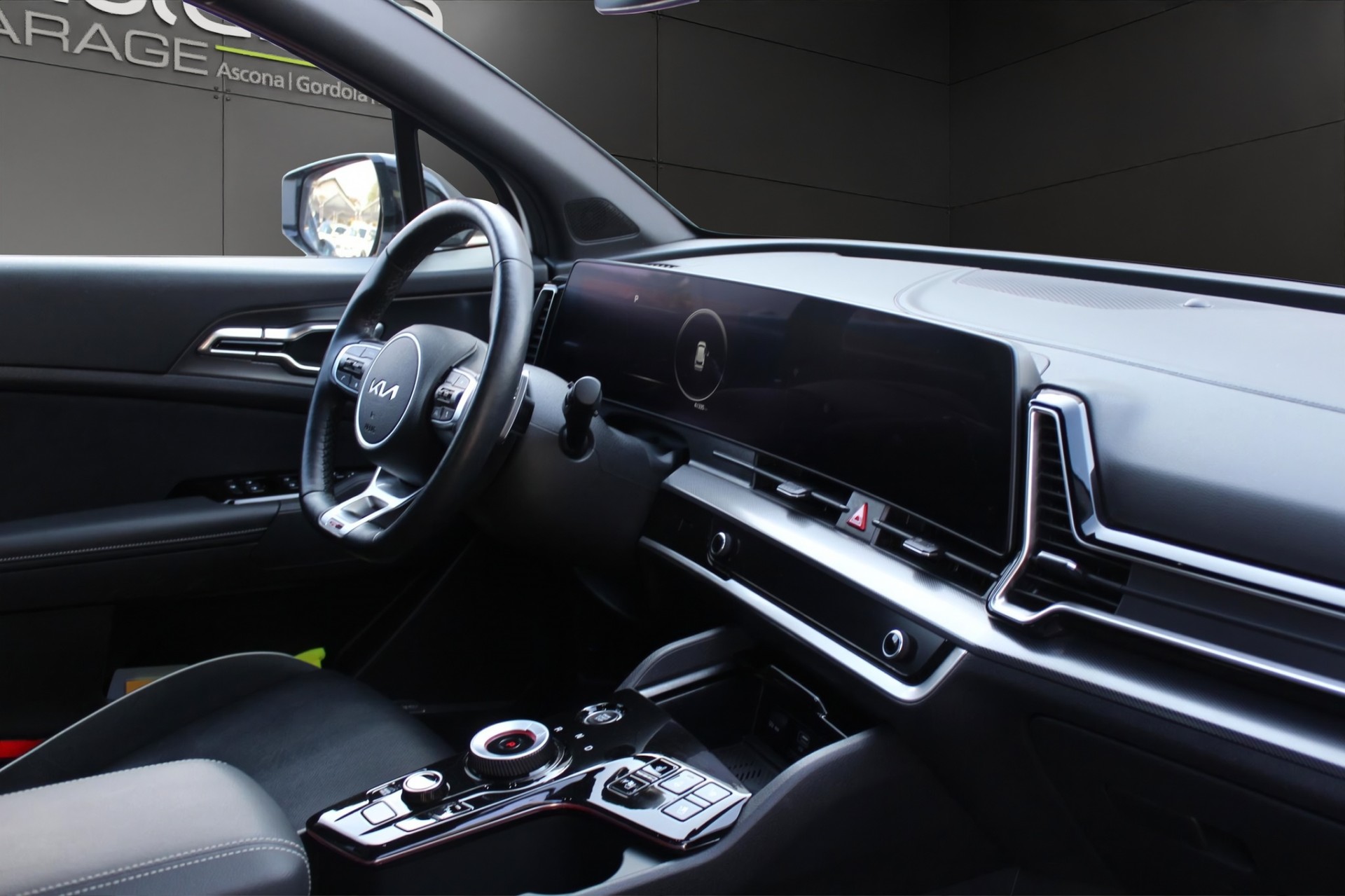 KIA Sportage 1.6 T-GDi Hybrid GT-Line-image-8