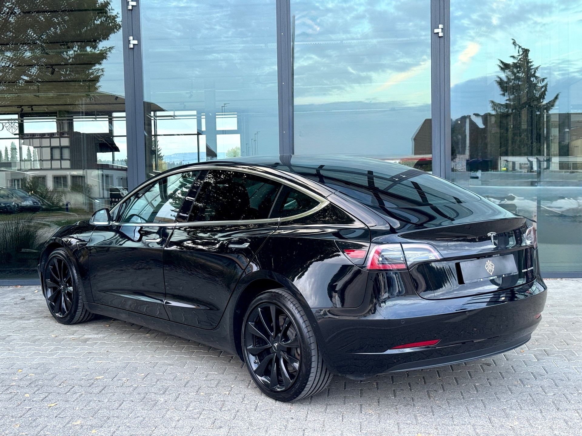 TESLA Model 3 Long Range Dual Motor AWD / Enhanced Autopilot-image-5
