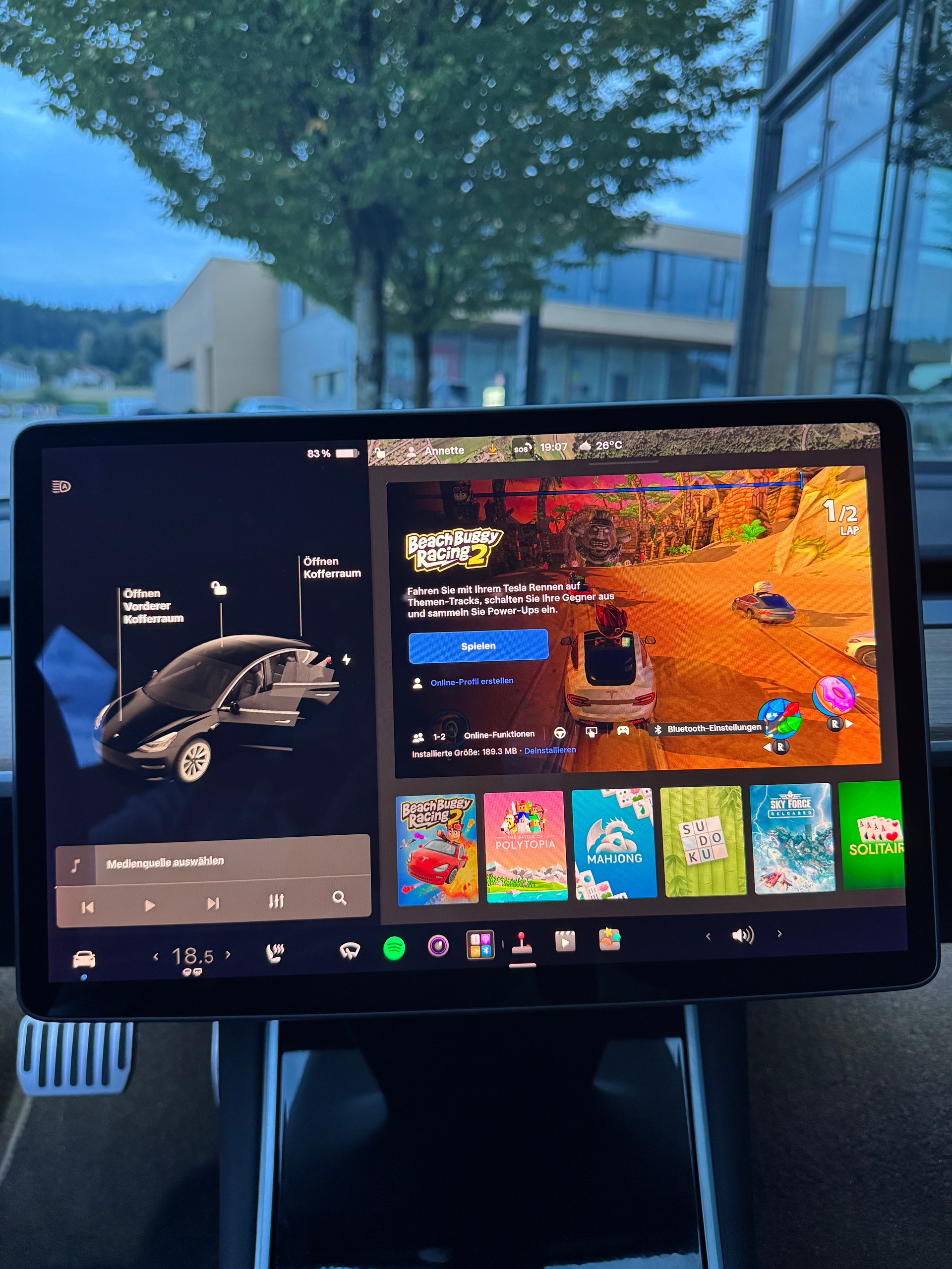 TESLA Model 3 Long Range Dual Motor AWD / Enhanced Autopilot-image-21