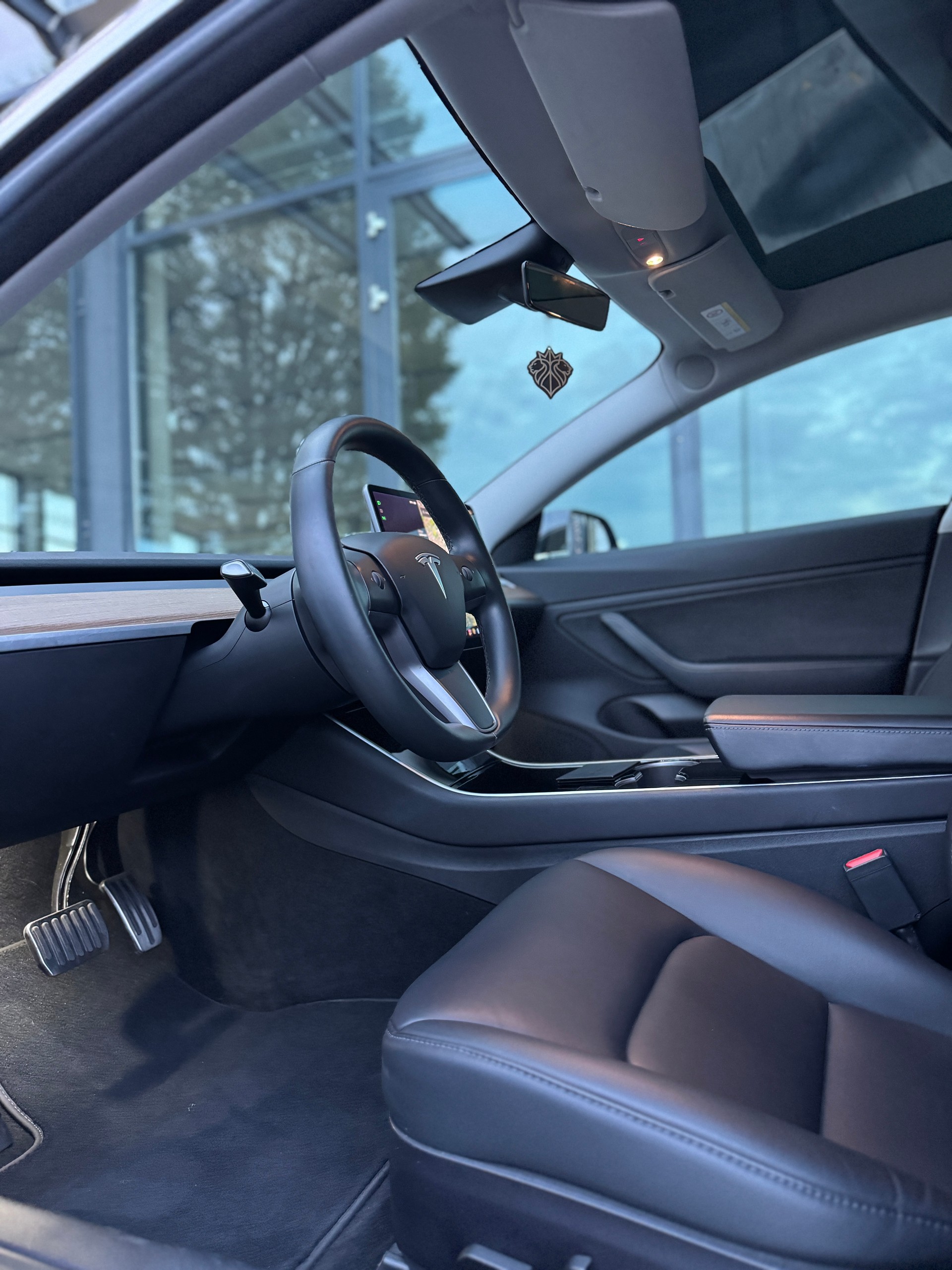 TESLA Model 3 Long Range Dual Motor AWD / Enhanced Autopilot-image-8