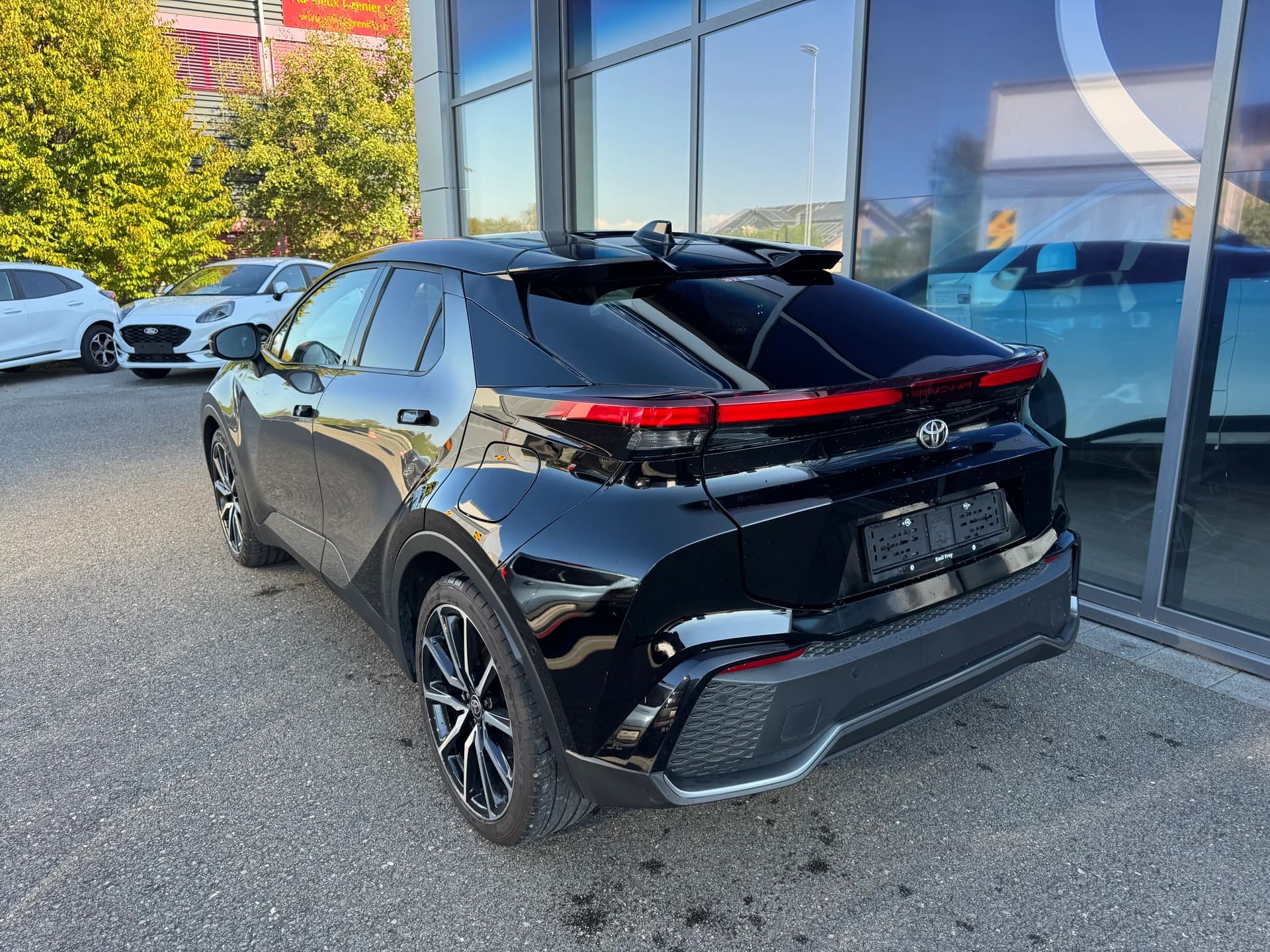 TOYOTA C-HR 2.0 HEV GR Sport 4x4-showroom-element-3