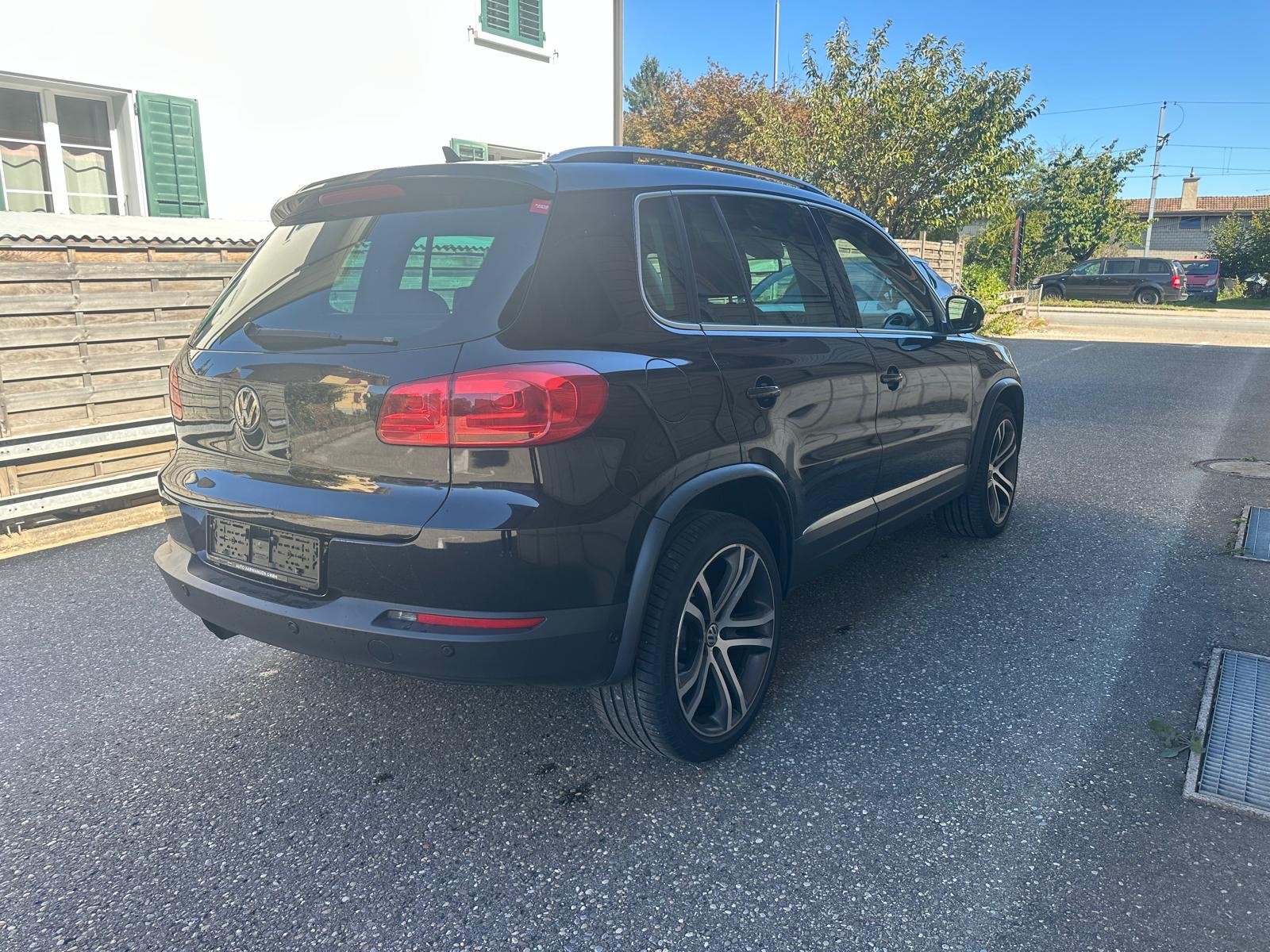 VW Tiguan 2.0 TSI Sport&Style 4Motion DSG-image-2