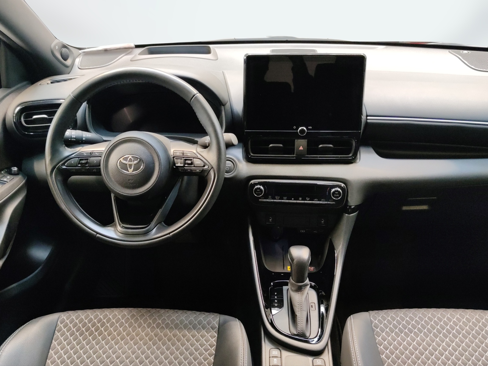 TOYOTA Yaris 1.5 VVT-i HSD Premium-image-9