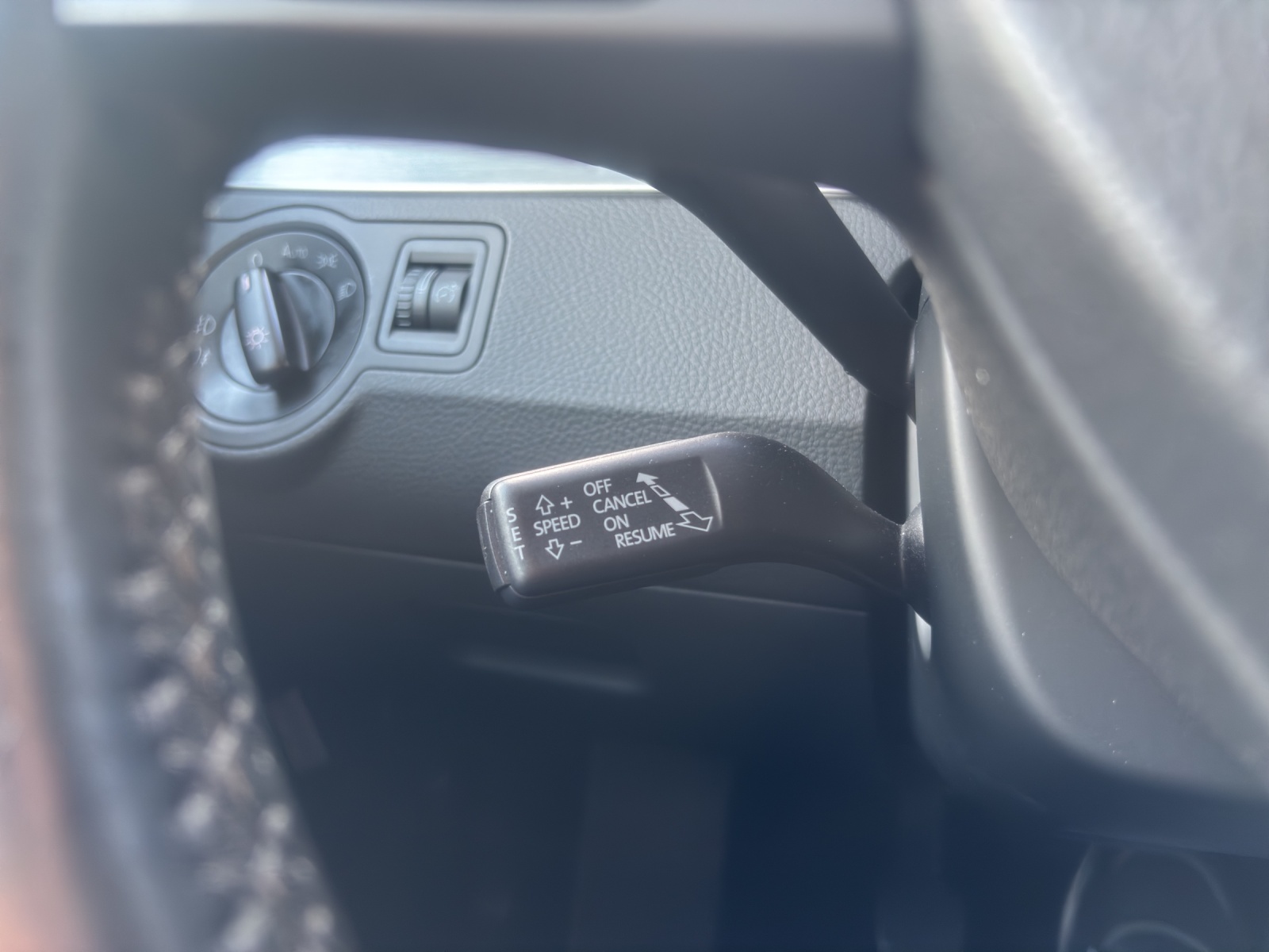 VW Passat Variant 2.0 TDI Advance 4Motion-image-8