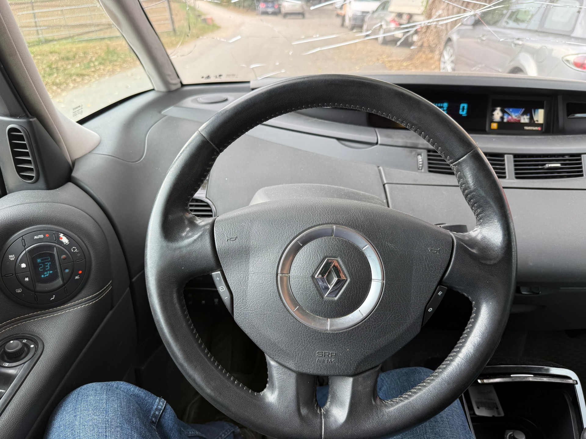 RENAULT Espace 2.0 dCi Swiss Edition Automatic-image-12