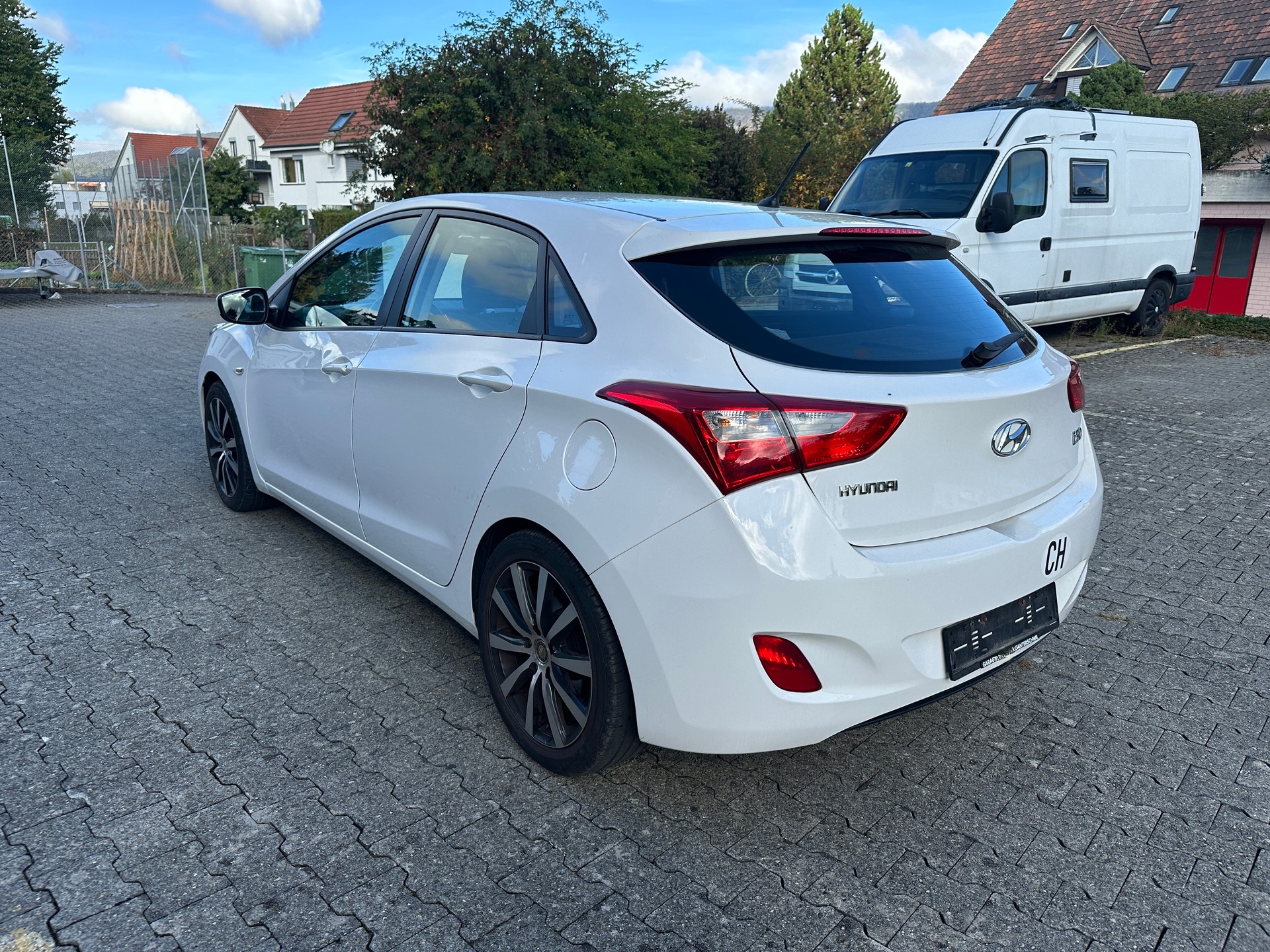 HYUNDAI i30 1.4 Comfort-image-4