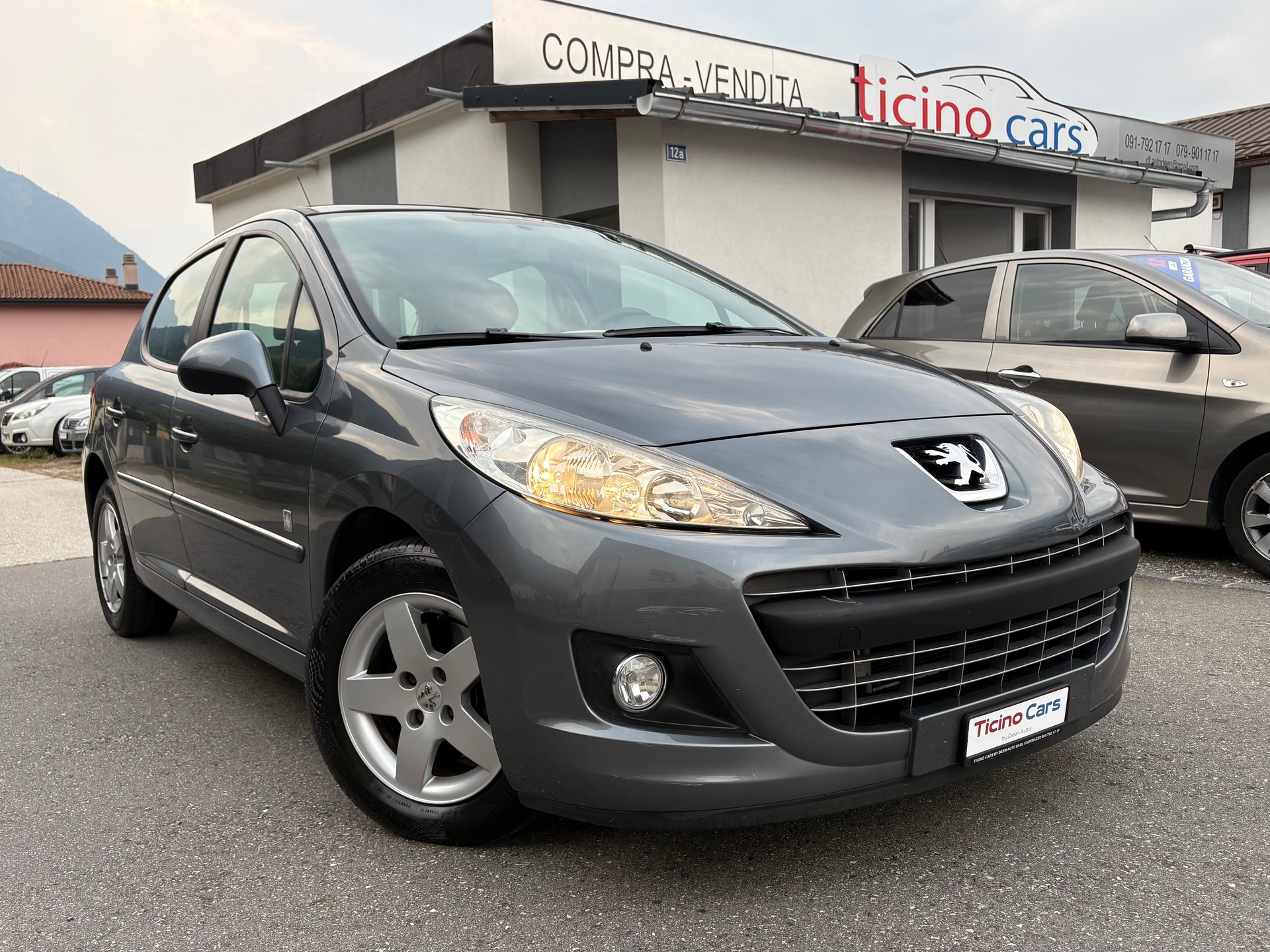 PEUGEOT 207 1.4 16V Swiss Edition