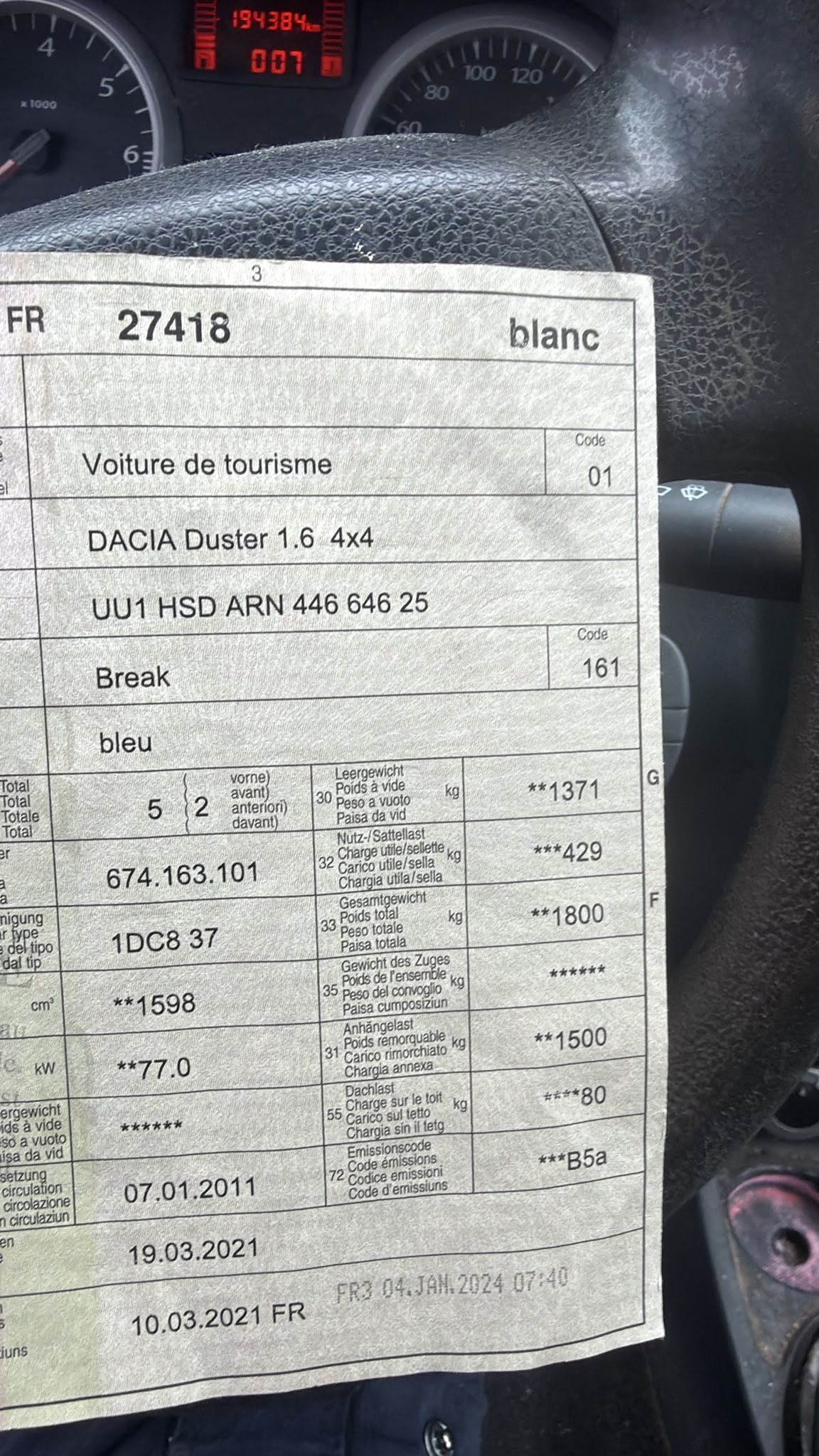 DACIA Duster 1.6 Lauréate 4x4-image-10