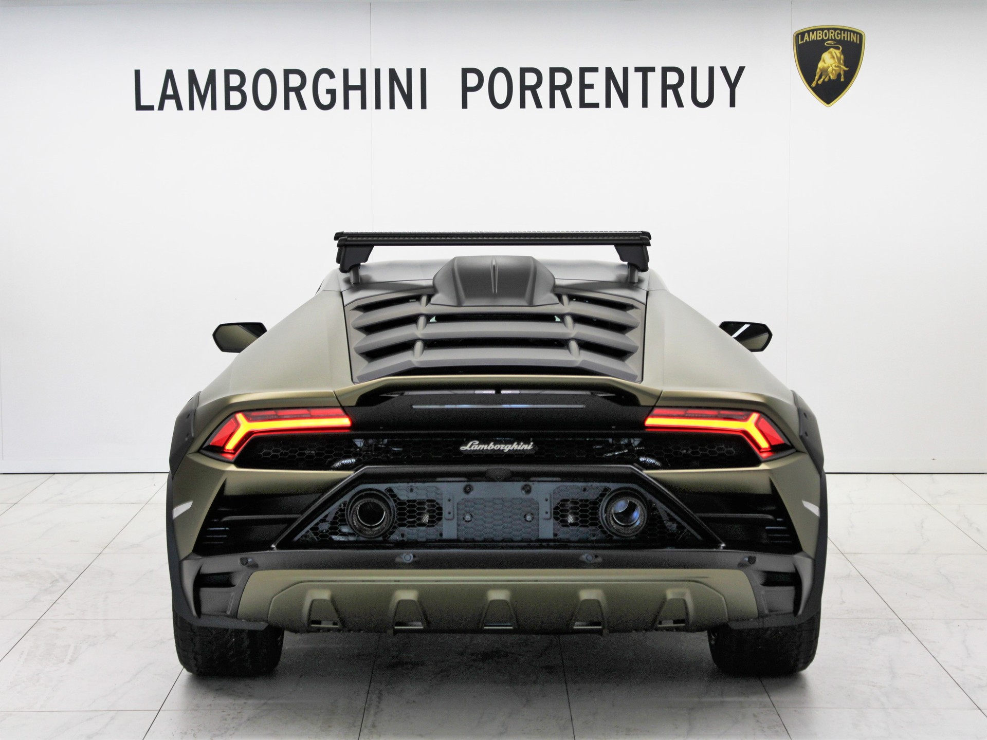 LAMBORGHINI Sterrato-image-3