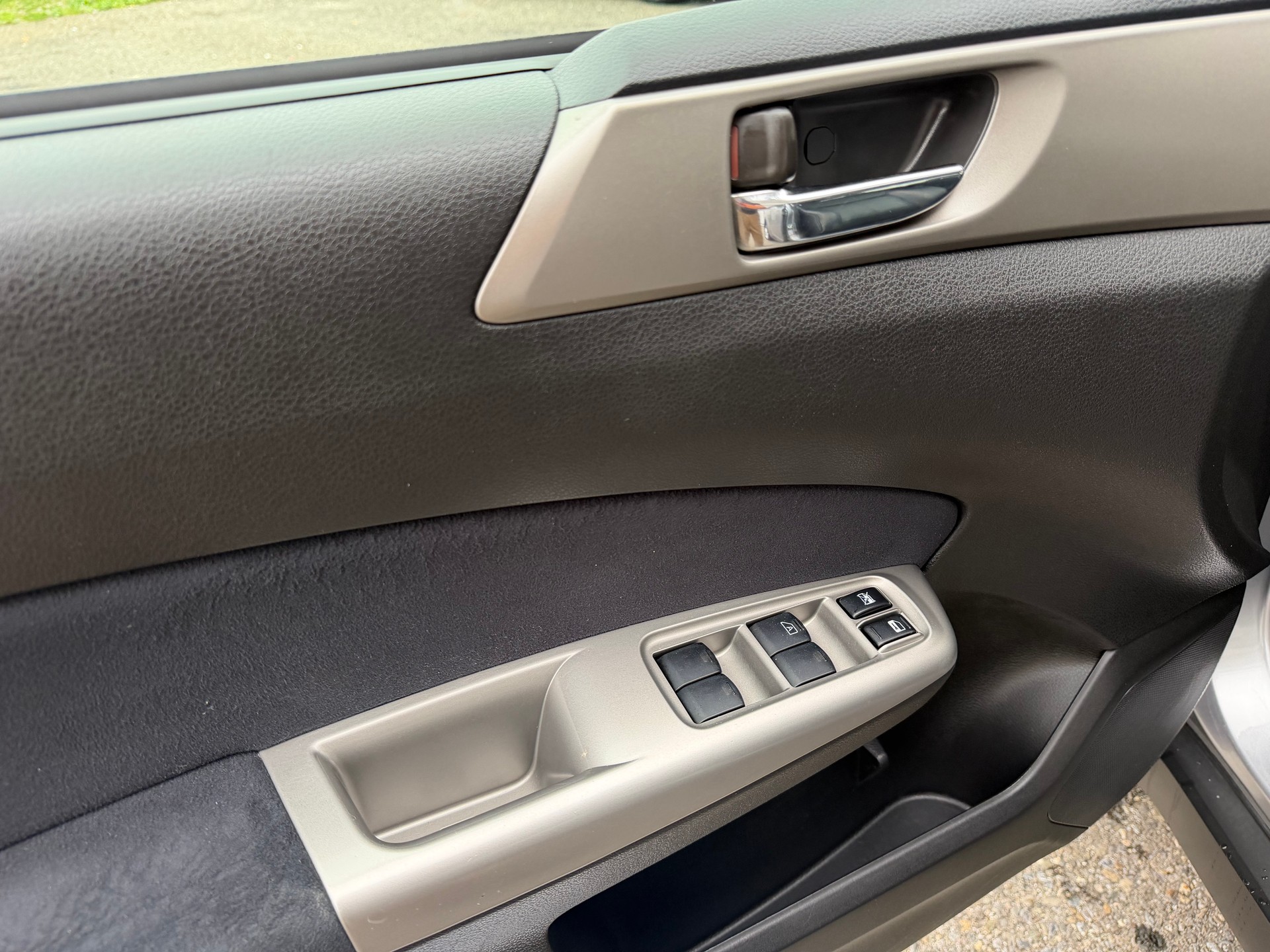 SUBARU Forester 2.0X Advantage Automatic-image-5