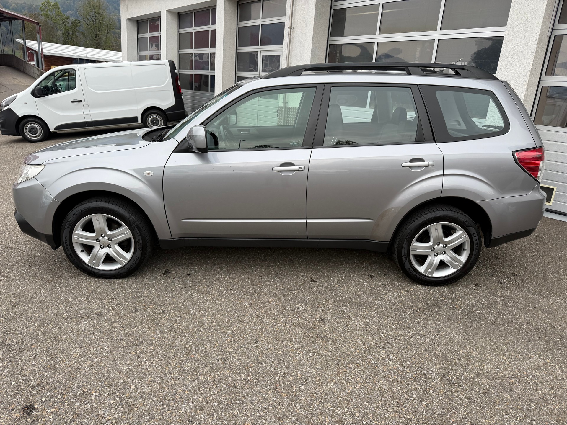 SUBARU Forester 2.0X Advantage Automatic-image-1