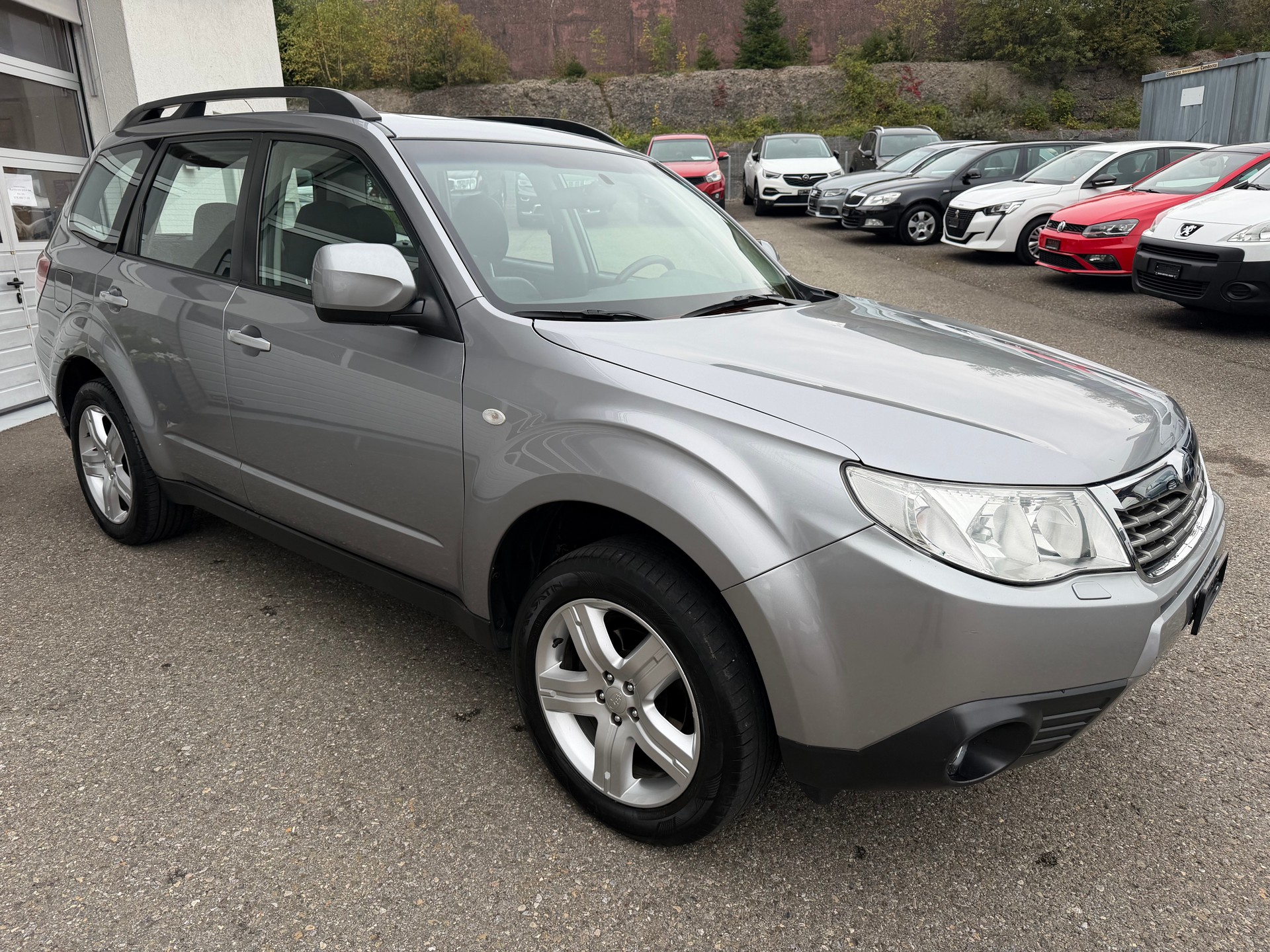 SUBARU Forester 2.0X Advantage Automatic-image-3