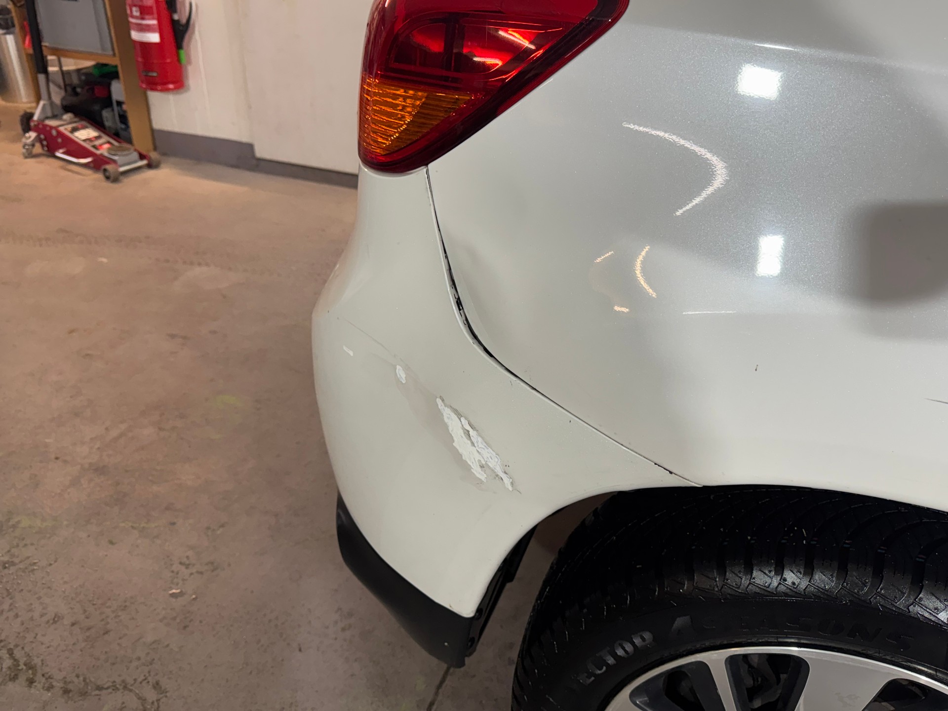 MITSUBISHI ASX 2.2 DID Celebration 300K 4WD Automatic-image-6