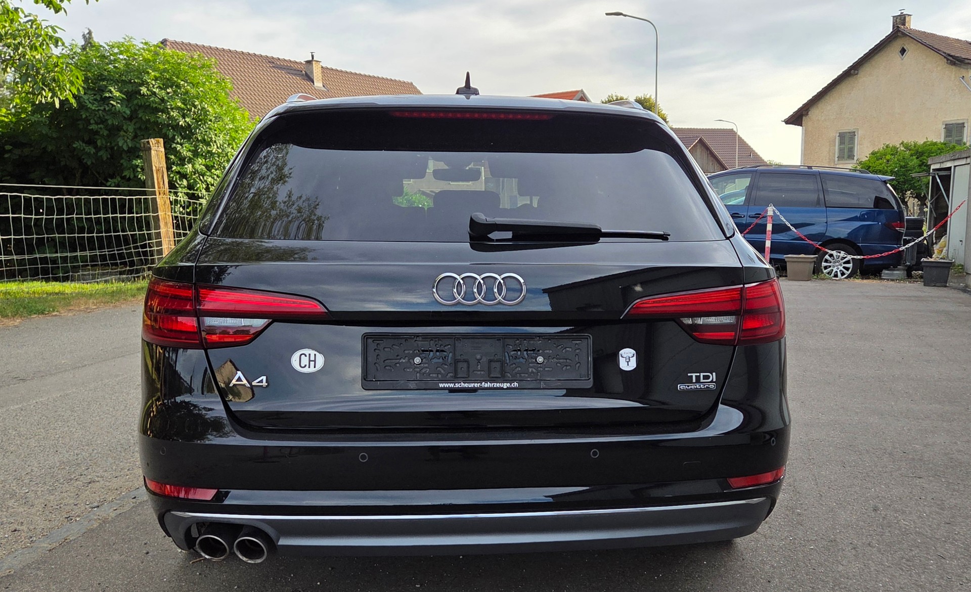 AUDI 2.0 TDI 190 quattro S-Tronic-image-2