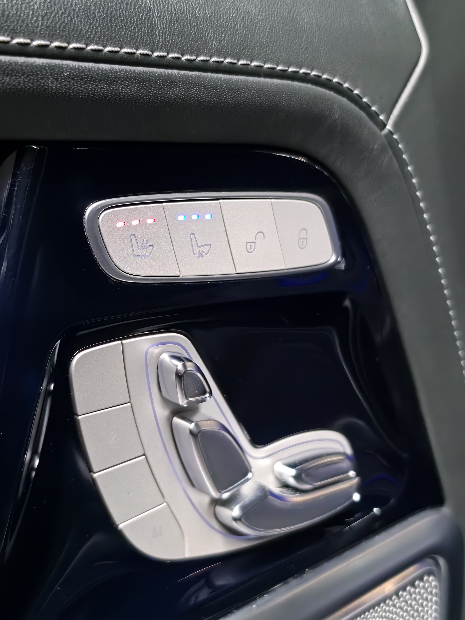 MERCEDES-BENZ G 63 AMG Speedshift Plus G-Tronic-image-11