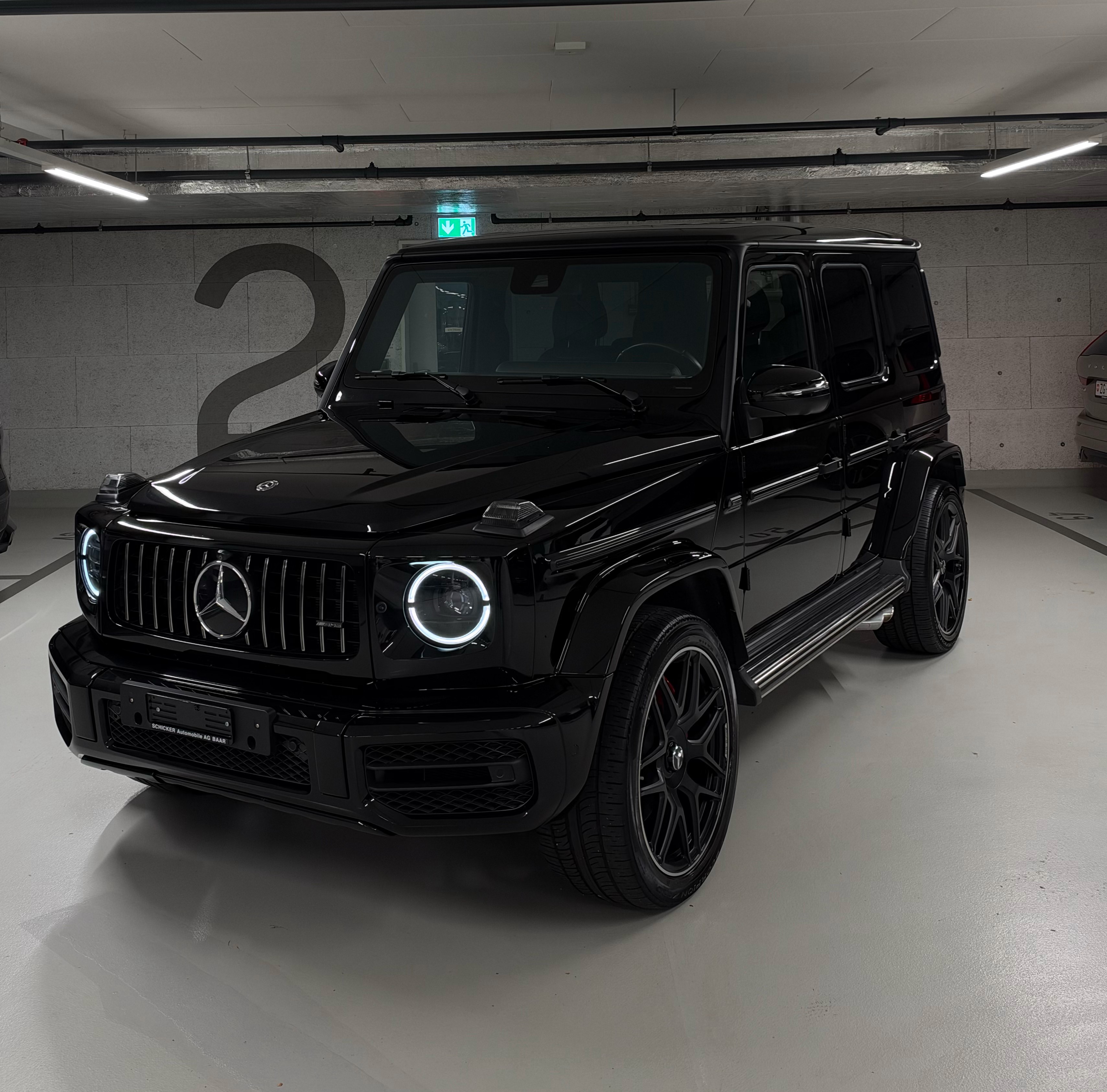 Car photo