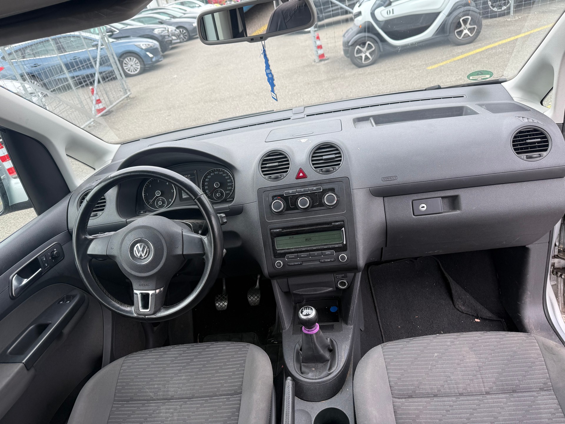 VW Caddy 2.0 TDI 4Motion Comfortline-image-9