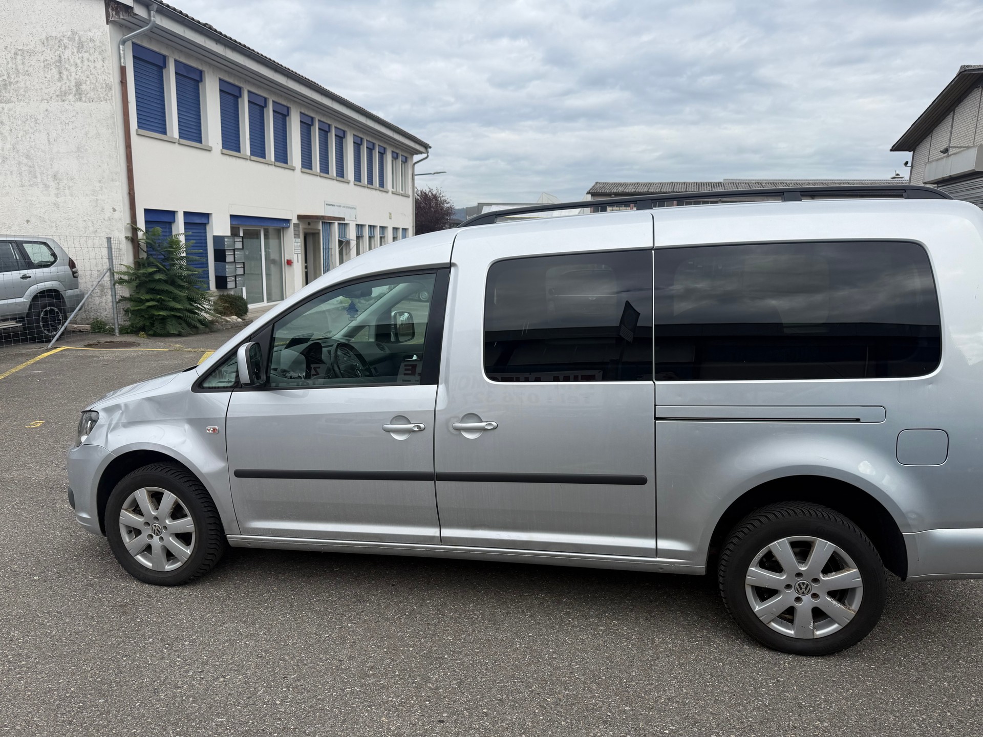 VW Caddy 2.0 TDI 4Motion Comfortline-image-2