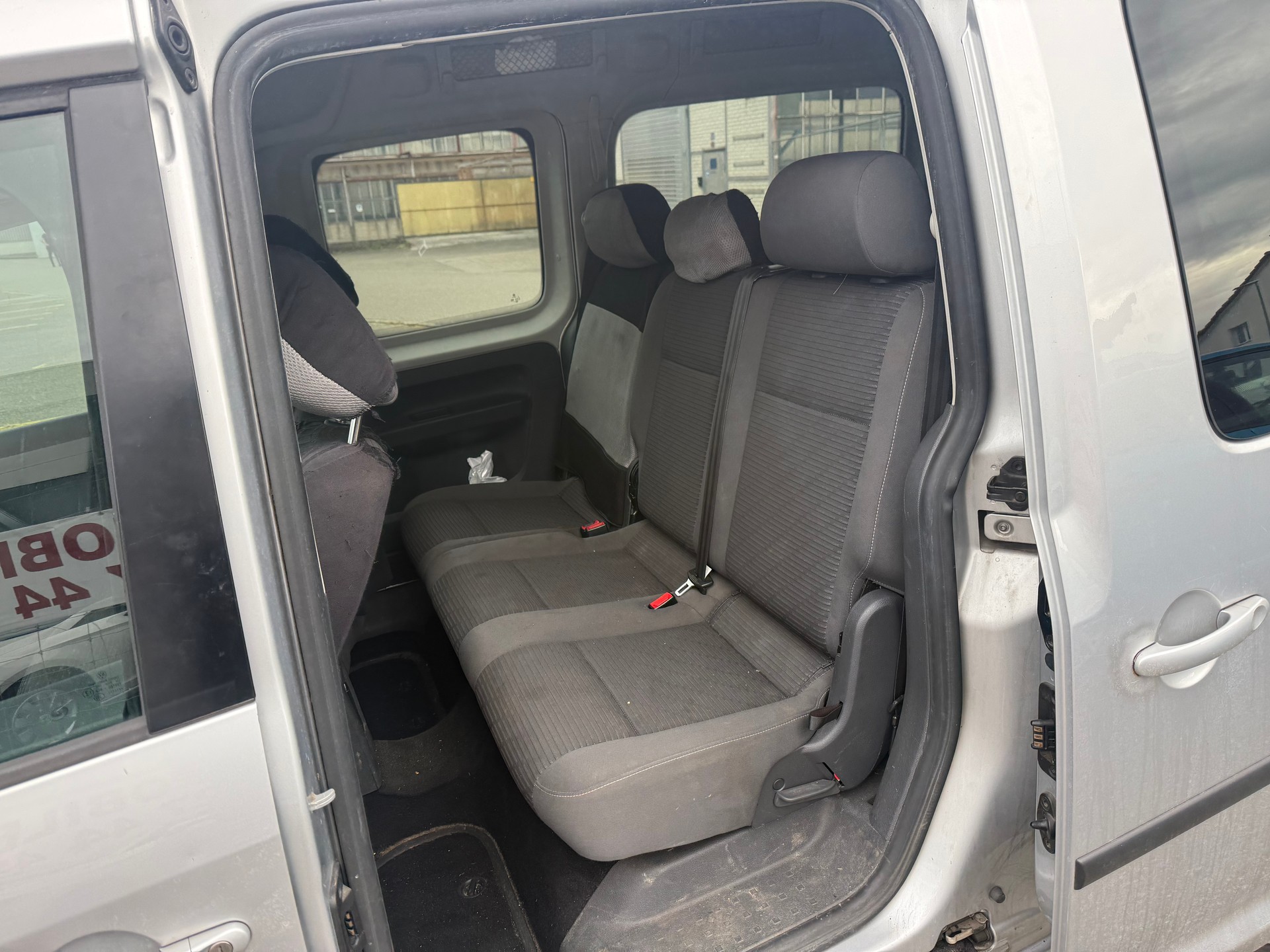 VW Caddy 2.0 TDI 4Motion Comfortline-image-8
