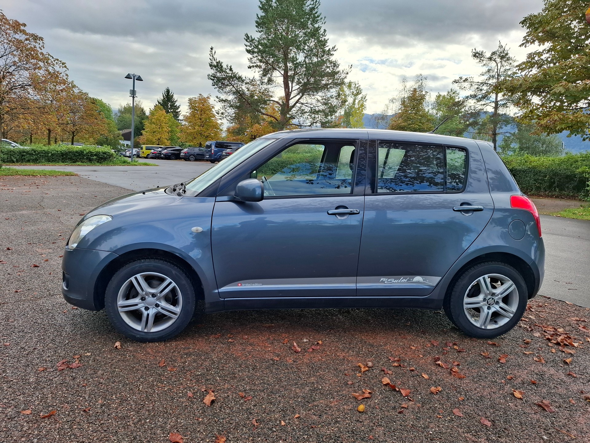 SUZUKI Swift 1.3i 16V GL 4x4-image-3
