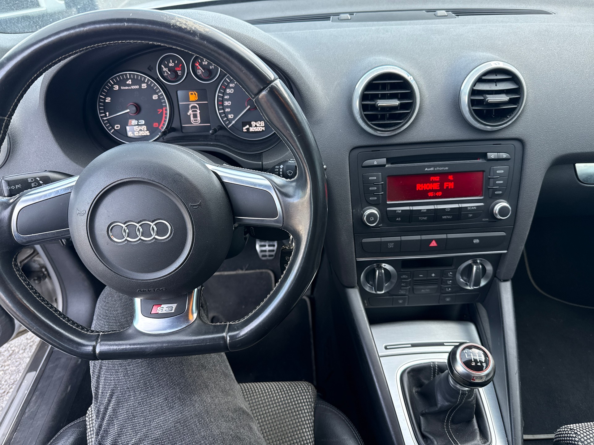 AUDI S3 Sportback 2.0 TFSI quattro-image-8