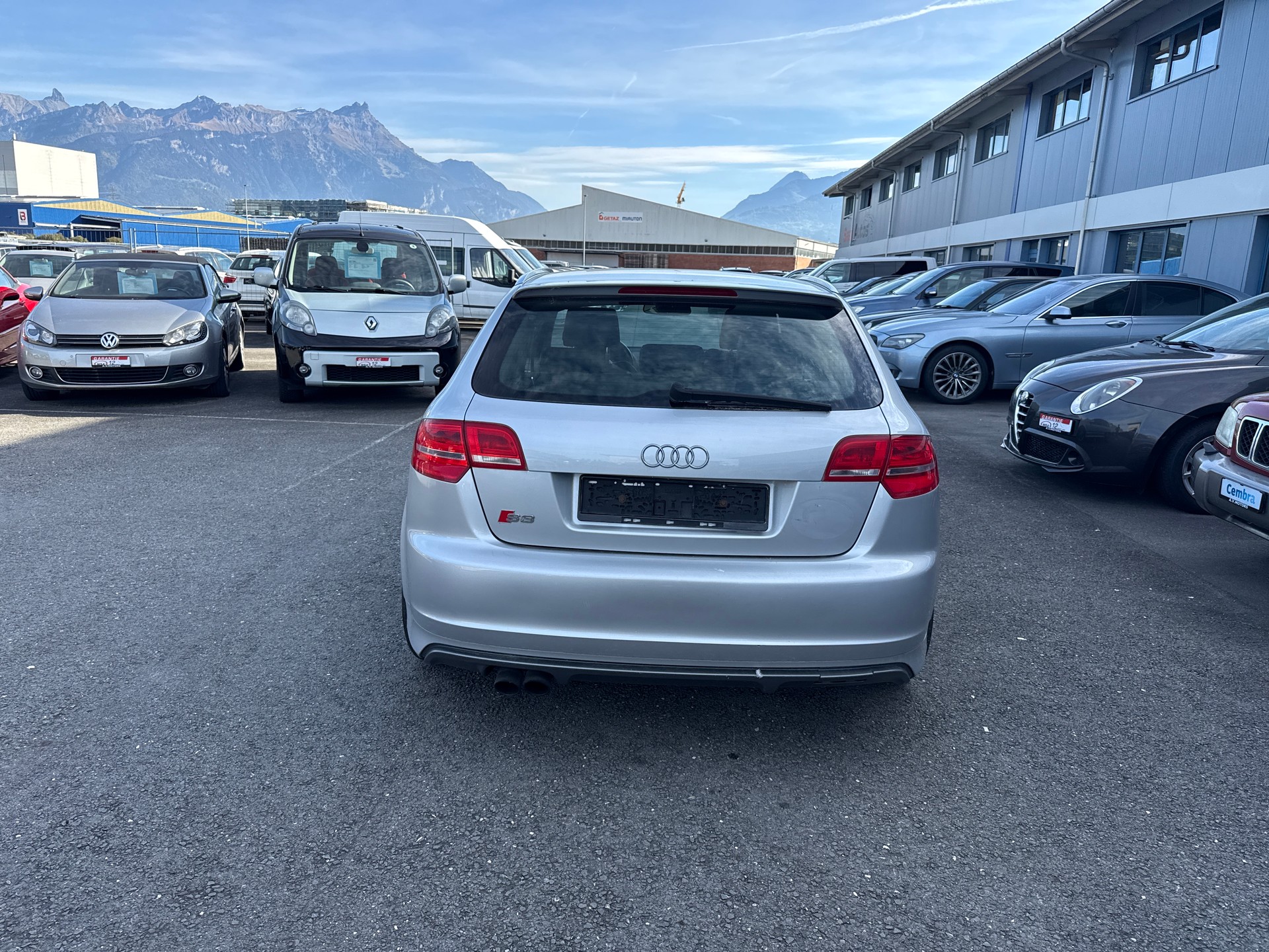 AUDI S3 Sportback 2.0 TFSI quattro-image-4