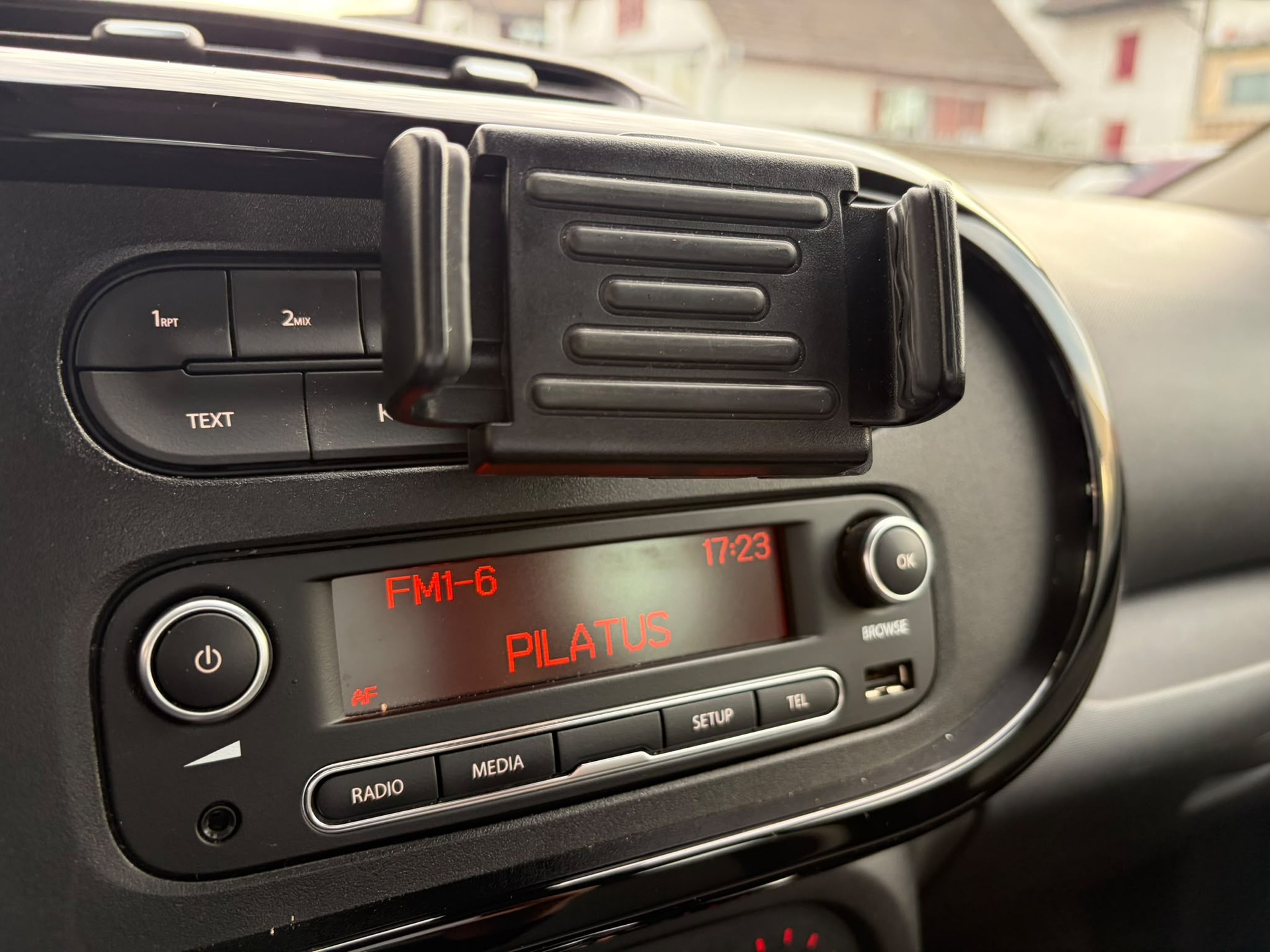 RENAULT Twingo TCe 95 Zen-image-11