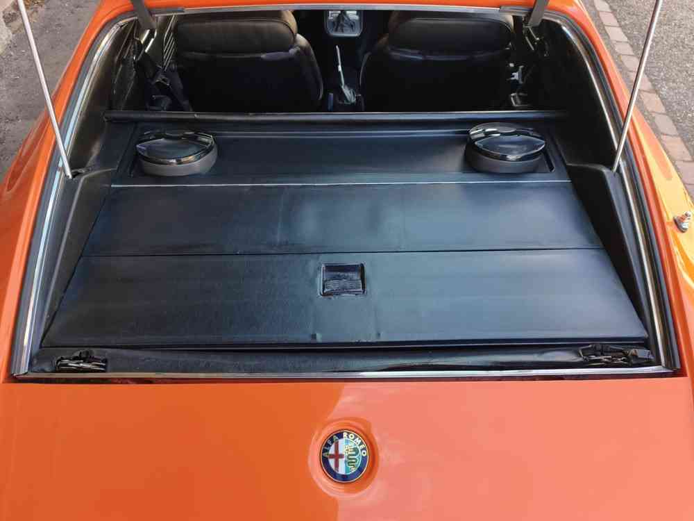 ALFA ROMEO Montreal-image-11