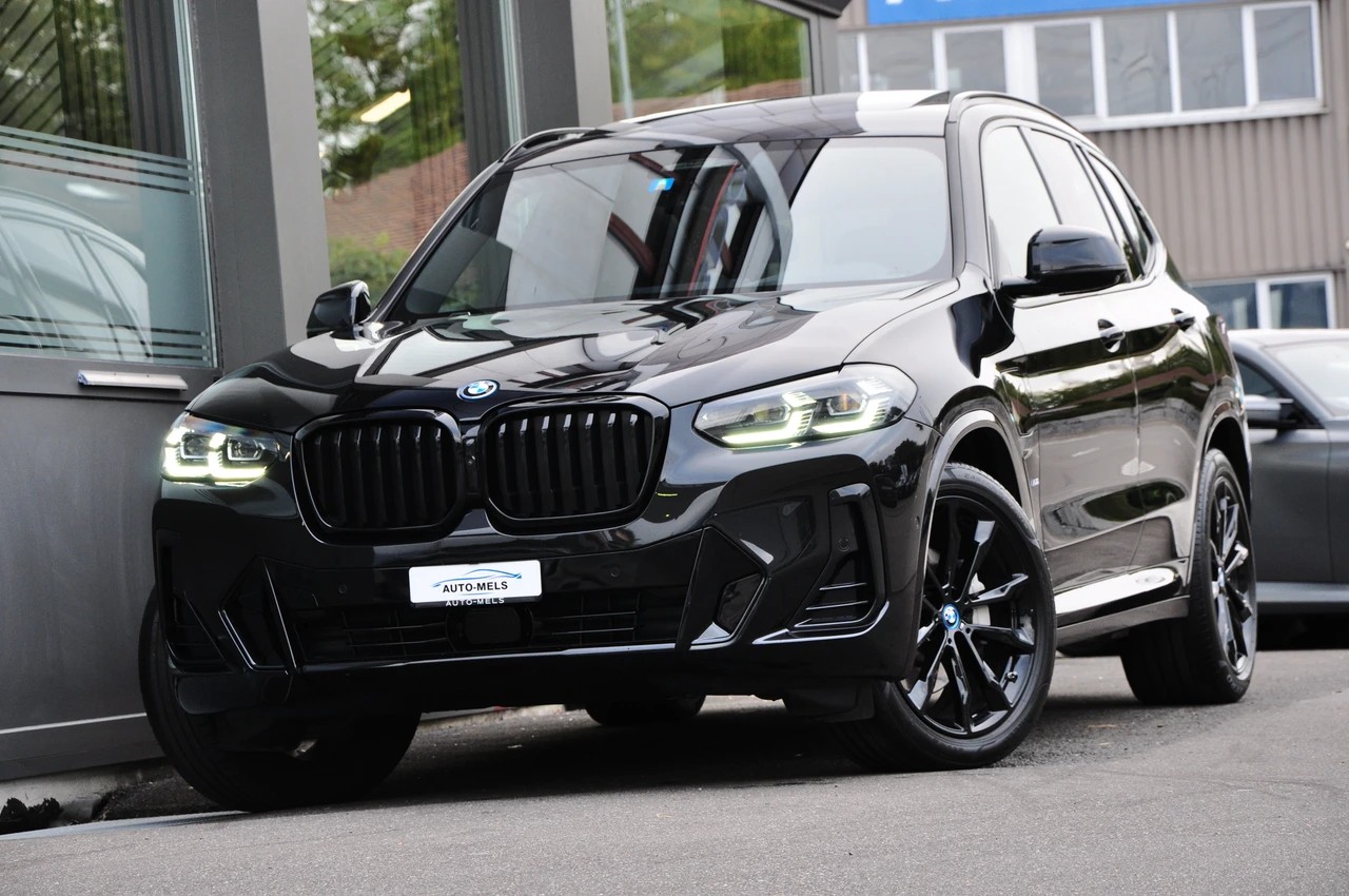 BMW X3 xDrive 30e M Sport-showroom-element-1