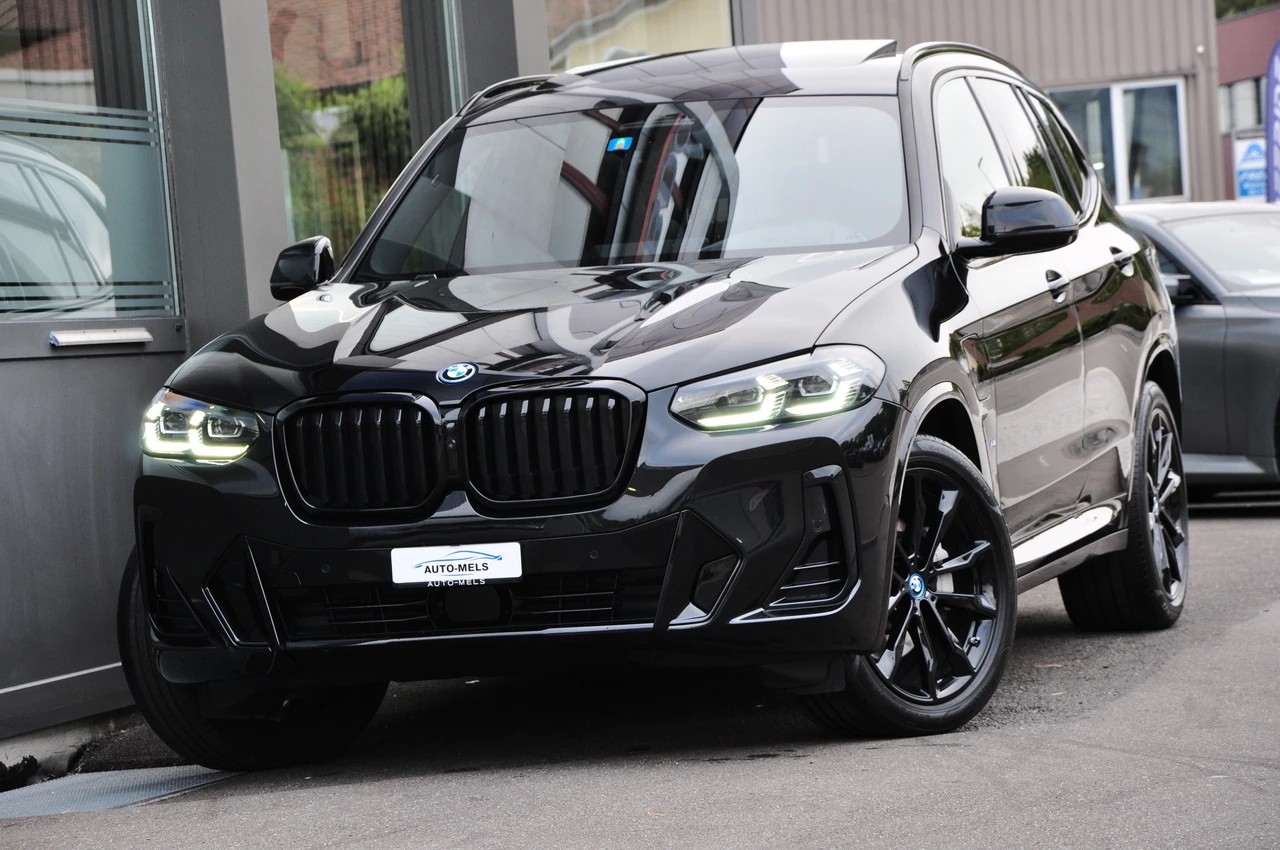 BMW X3 xDrive 30e M Sport-showroom-element-2