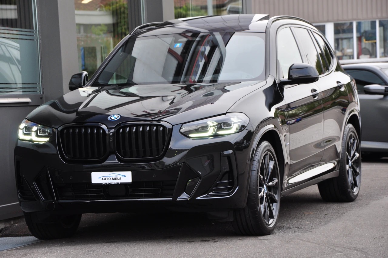 BMW X3 xDrive 30e M Sport-showroom-element-3