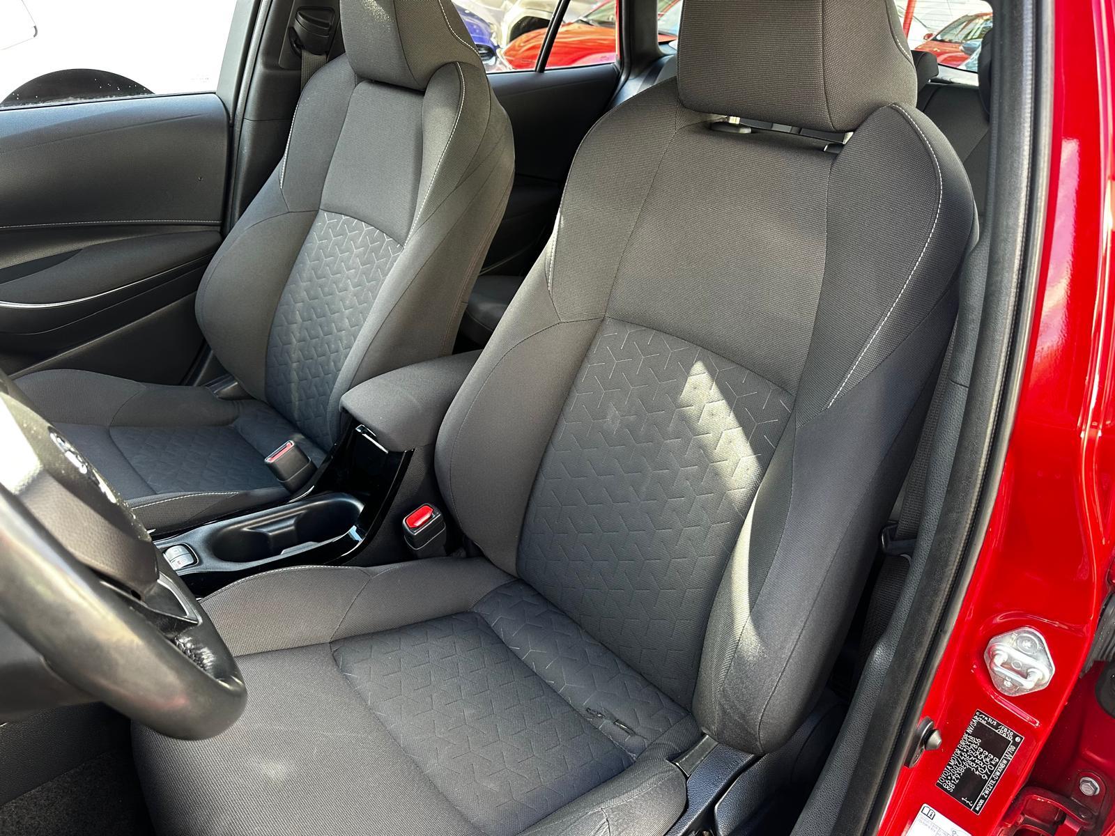 TOYOTA Corolla Touring Sports 1.8 HSD Comfort-image-9