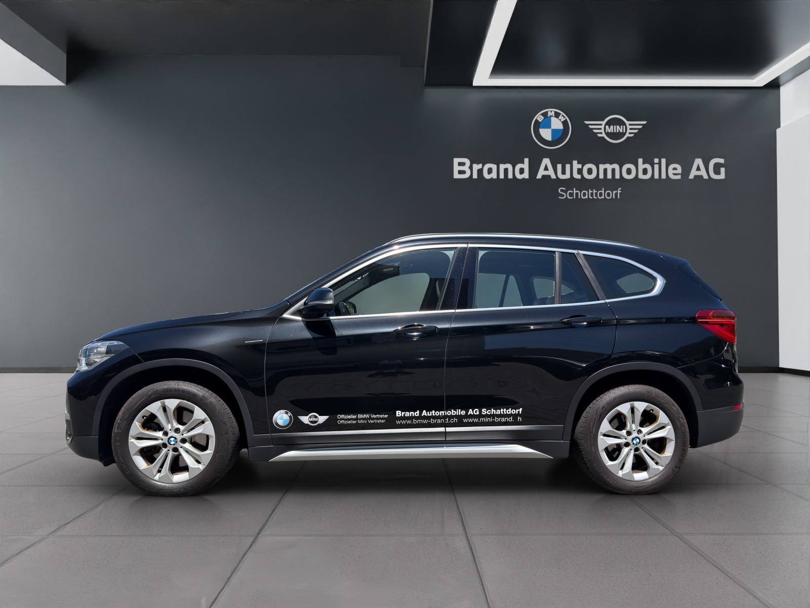 BMW X1 F48 25i xDrive SAG-image-1