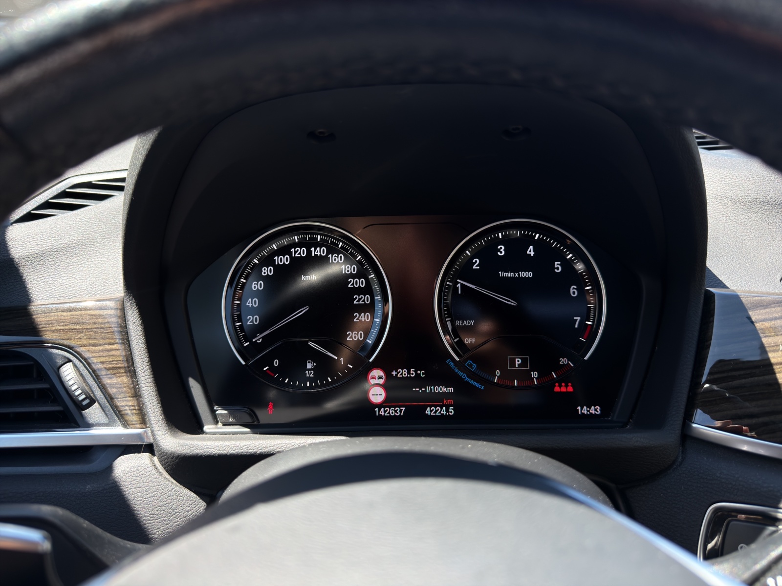BMW X1 F48 25i xDrive SAG-image-20