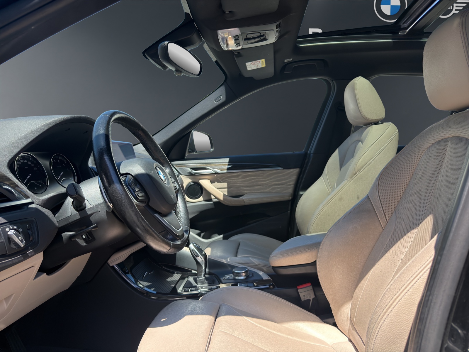BMW X1 F48 25i xDrive SAG-image-10