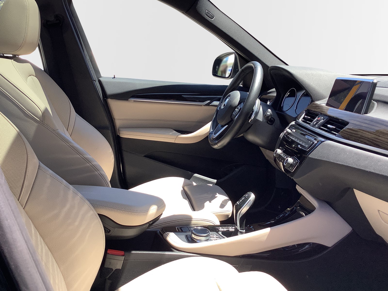 BMW X1 F48 25i xDrive SAG-image-5