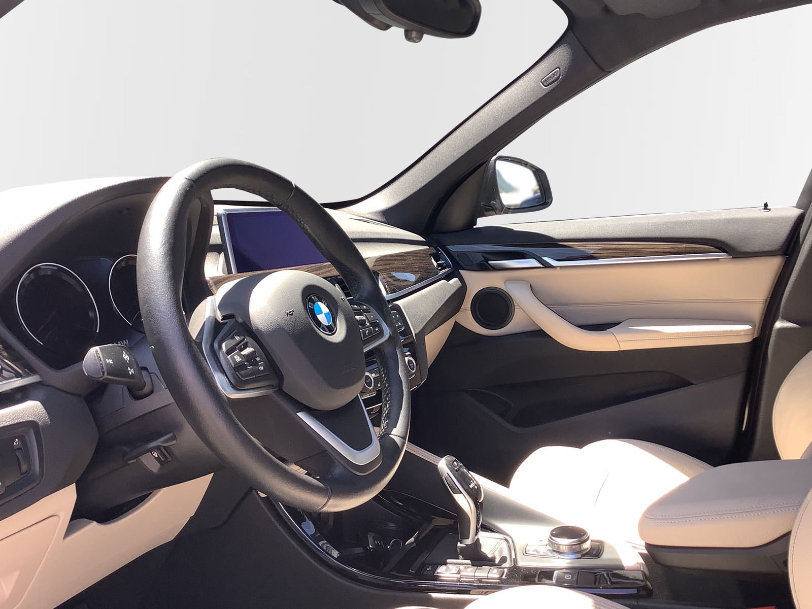 BMW X1 F48 25i xDrive SAG-image-7