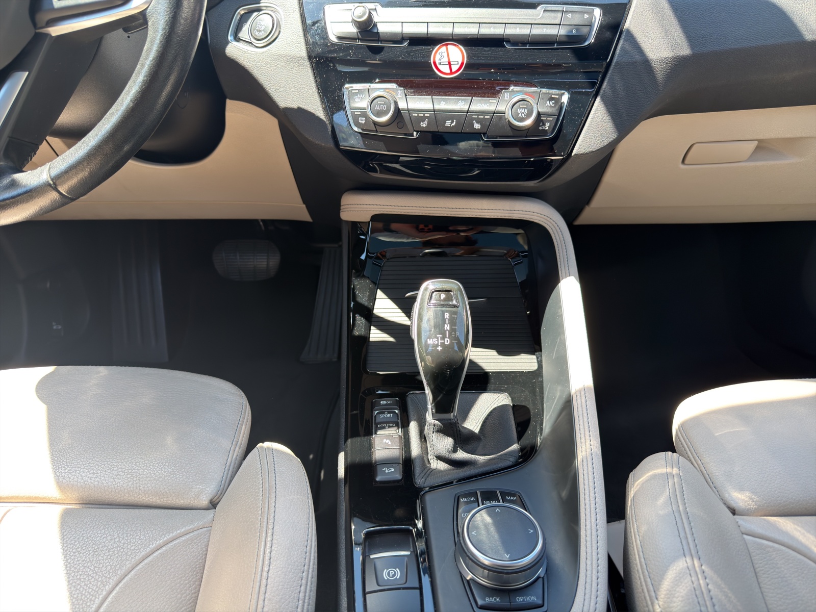 BMW X1 F48 25i xDrive SAG-image-17