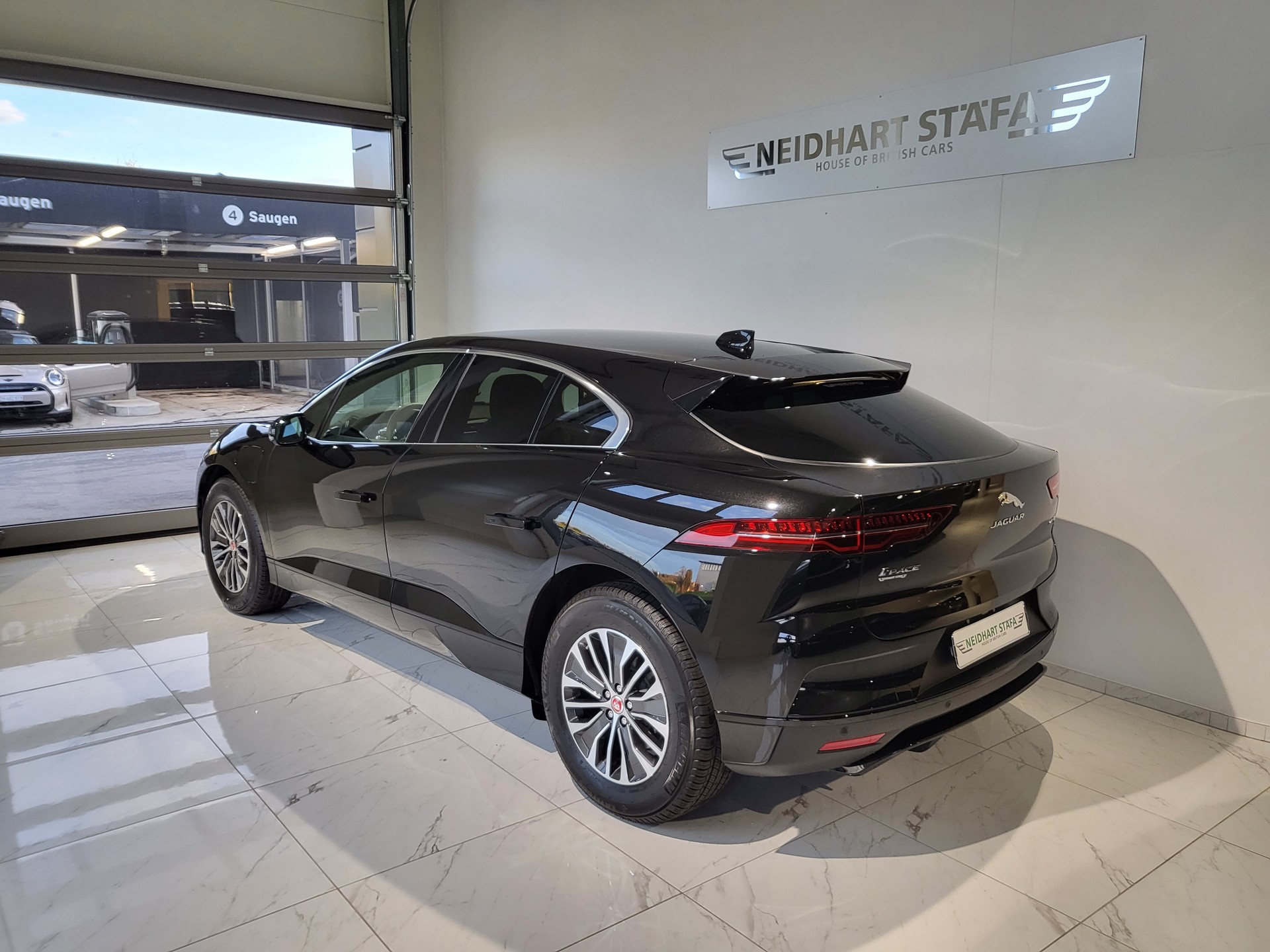JAGUAR I-Pace EV400 S AWD-showroom-element-2
