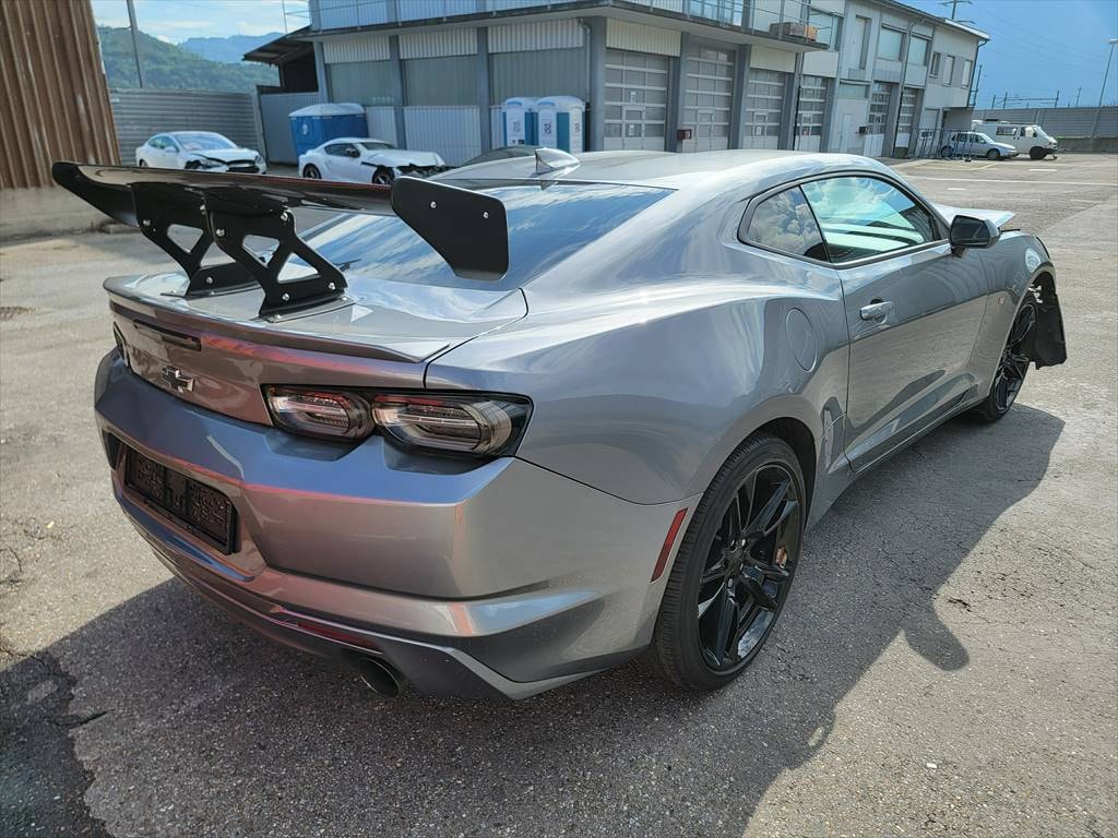 CHEVROLET Camaro RS-image-4