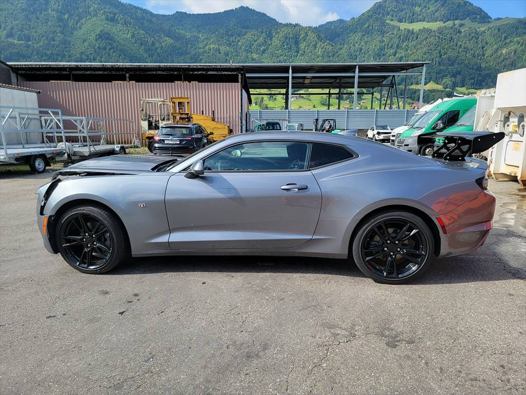 CHEVROLET Camaro RS-image-1