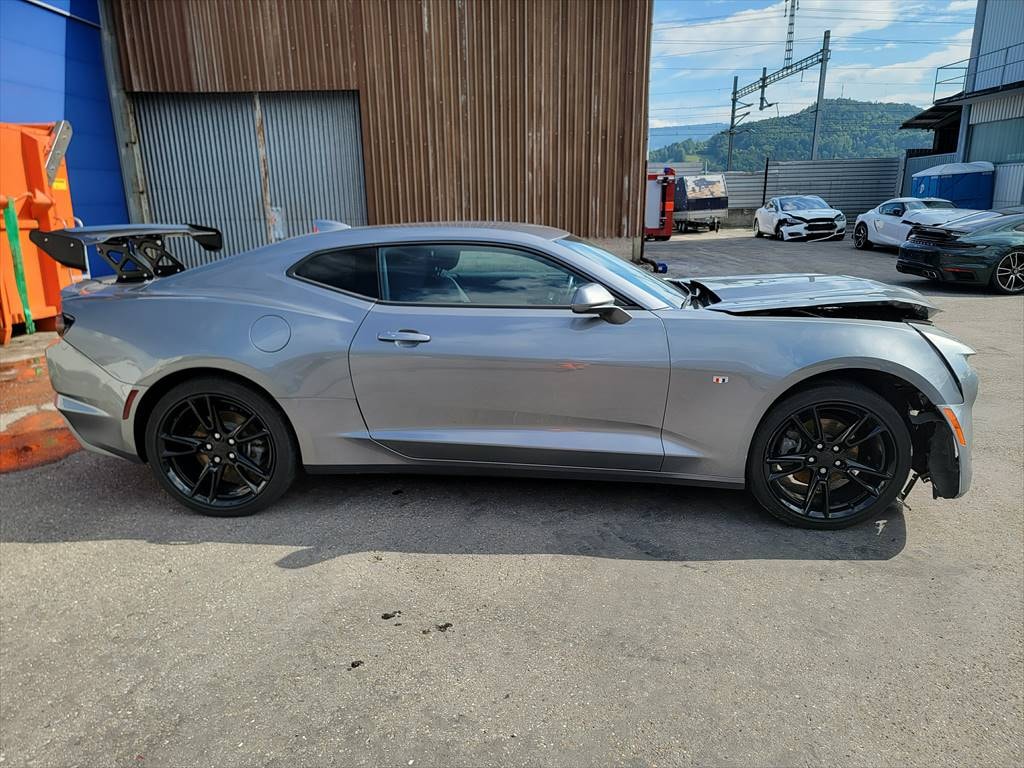 CHEVROLET Camaro RS-image-5